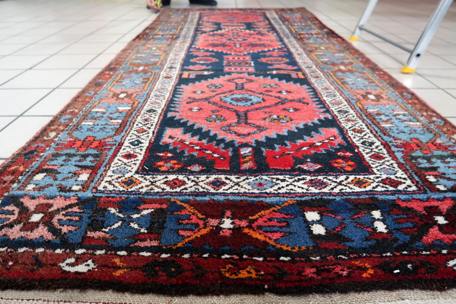 Tapis de couloir Hamadan de style persan ancien fait à la main 3,4' x 7,7, années 1920 - 1C1104 en vente 6