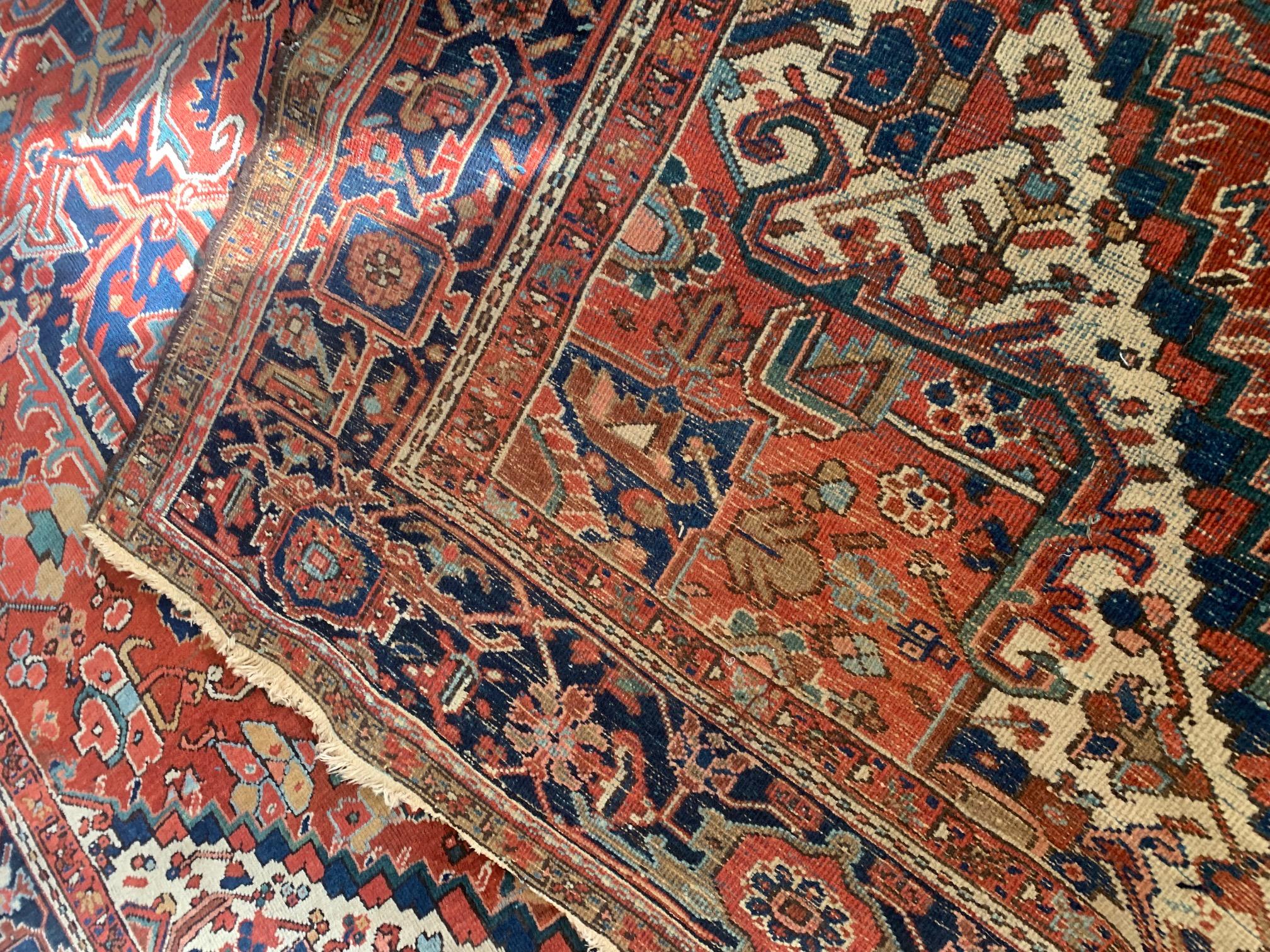 Early 20th Century Handmade Antique Persian Style Heriz Rug 9.4' x 12.5', 1900s - 2B031 For Sale