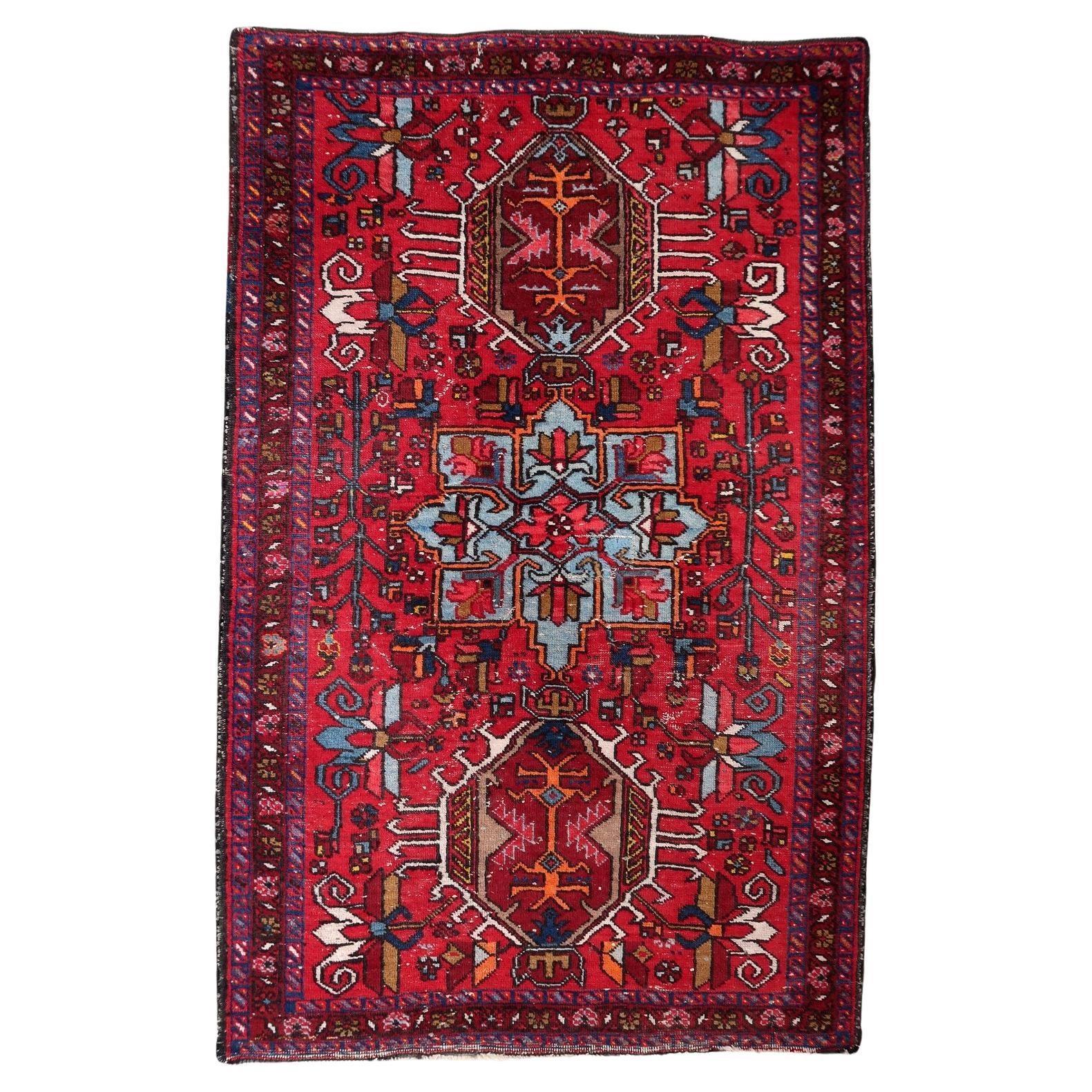 Handgefertigter antiker Karajeh-Teppich im persischen Stil 2,9' x 4,6', 1920er Jahre - 1C1136