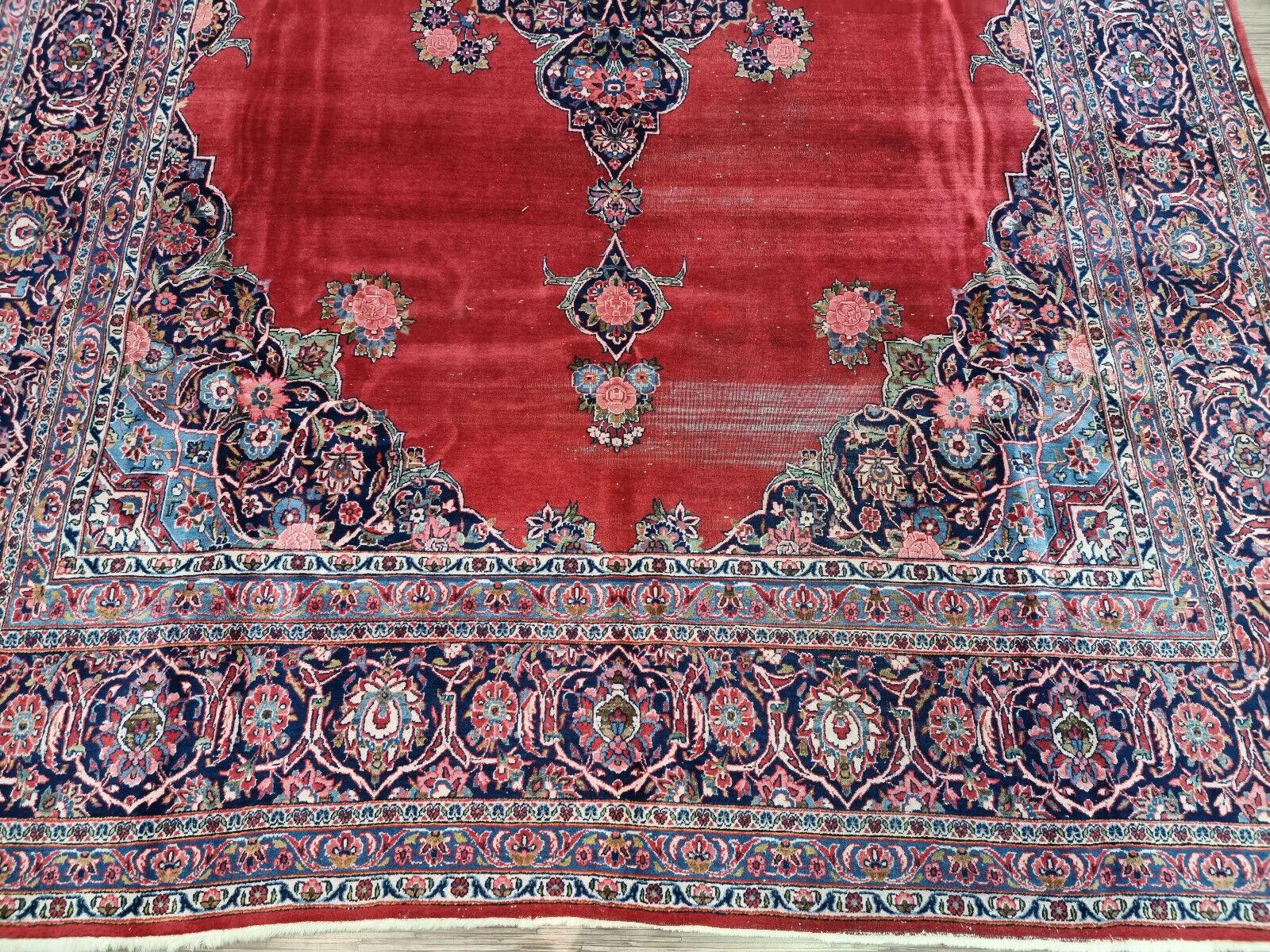 Handmade Antique Persian Style Kashan Distressed Rug 8.5' x 12.9', 1920s - 1D68 For Sale 3