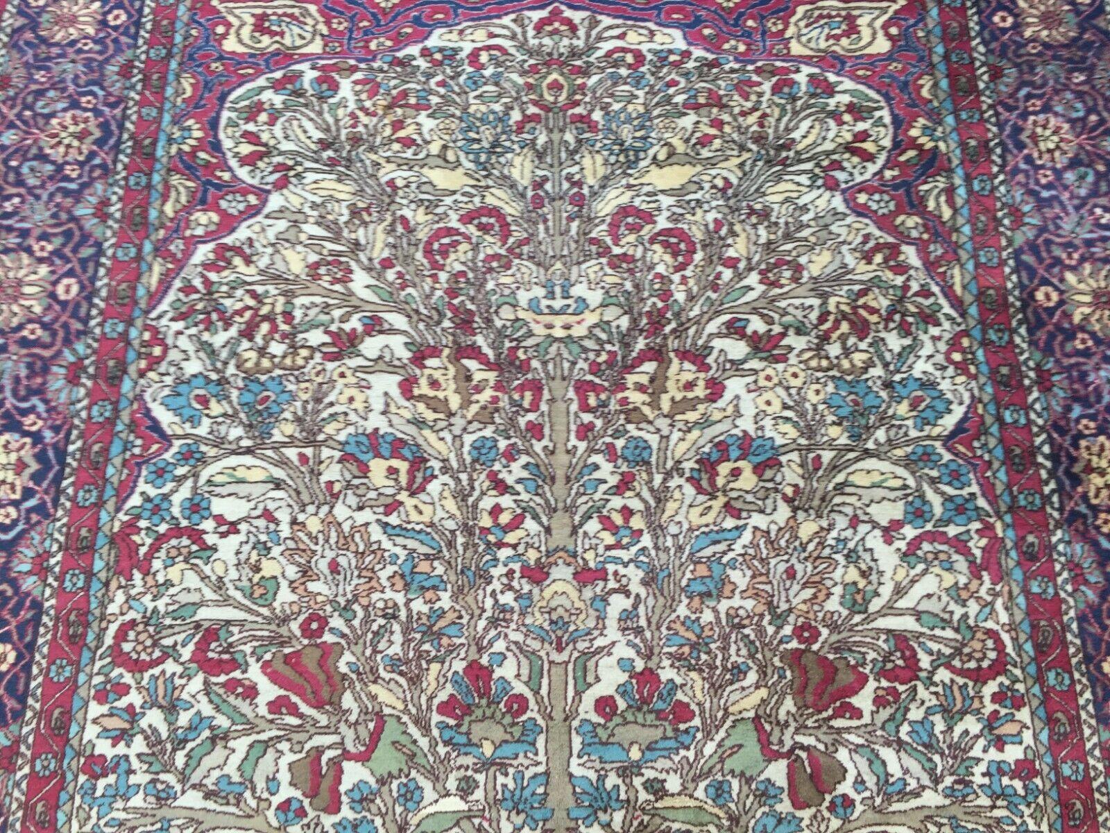 Handmade Antique Persian Style Kerman Rug 4.2' x 6', 1920s - 1W12 In Good Condition For Sale In Bordeaux, FR