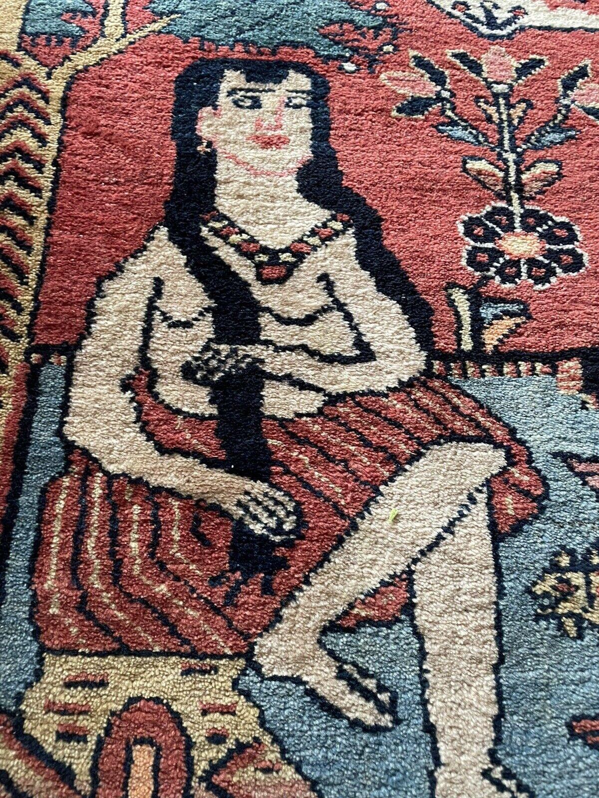 Tapis Lilihan de style persan ancien fait à la main 2,2' x 3.1', années 1920 - 1N01 en vente 1