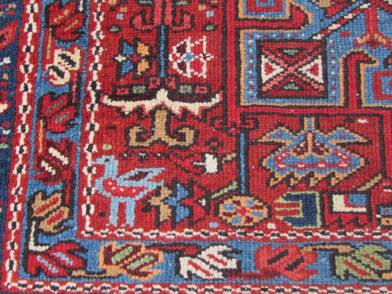  Handgefertigter antiker Karajeh-Teppich im persischen Stil 4,6' x 6', 1920er Jahre - 1Q56 im Angebot 3