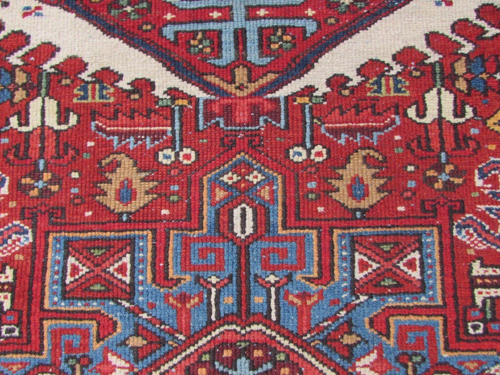  Handgefertigter antiker Karajeh-Teppich im persischen Stil 4,6' x 6', 1920er Jahre - 1Q56 im Angebot 1