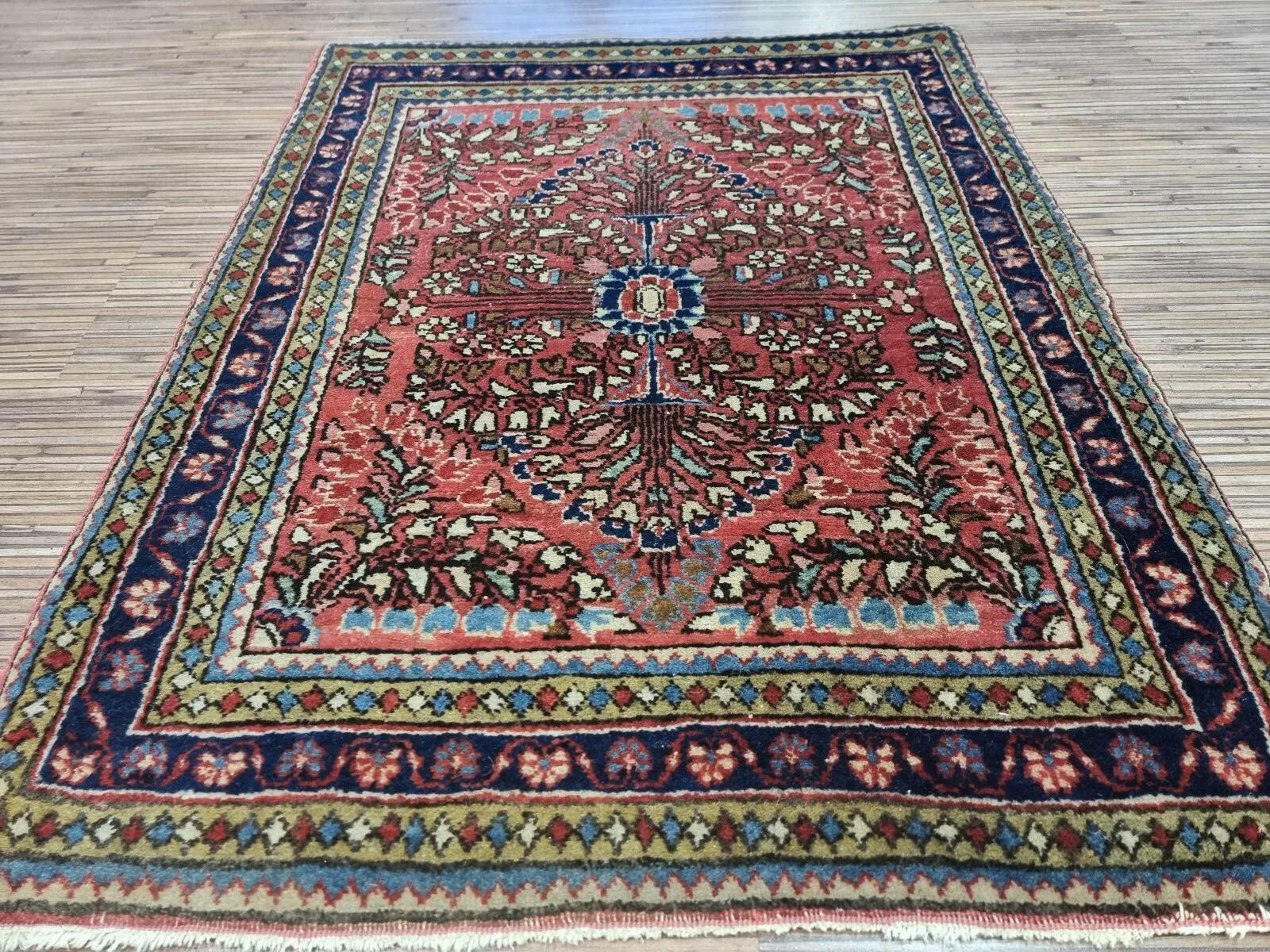 Tapis Sarouk de style persan ancien fait à la main 1.9' x 2,4', années 1920 - 1D139 en vente 1