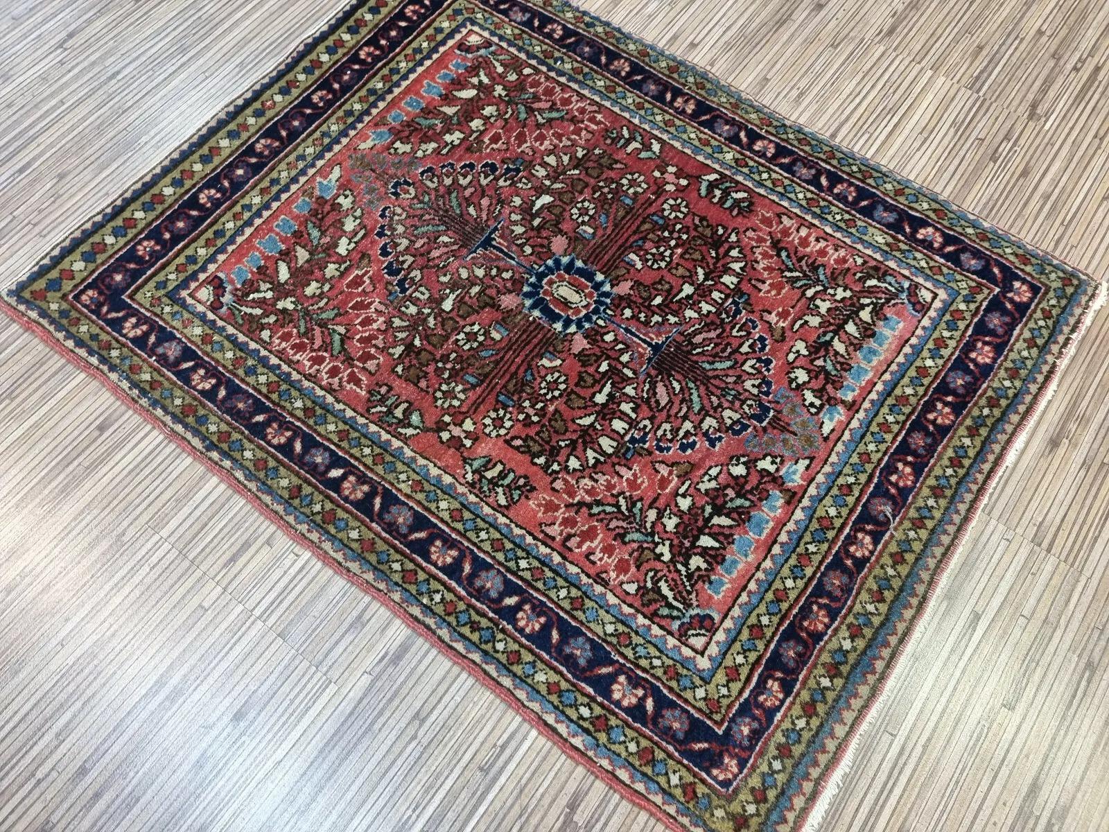 Tapis Sarouk de style persan ancien fait à la main 1.9' x 2,4', années 1920 - 1D139 en vente 2
