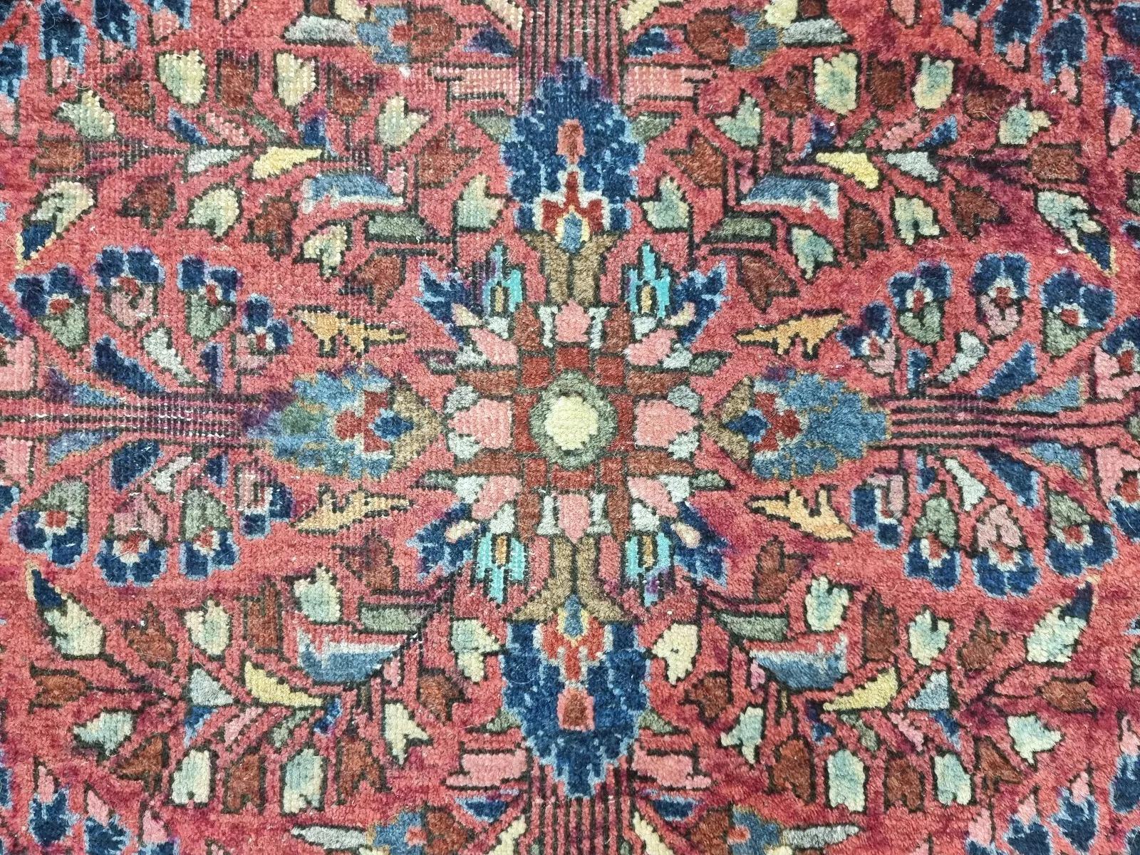 Noué à la main Tapis Sarouk de style persan ancien fait à la main 2' x 2,5', années 1920 - 1D138 en vente
