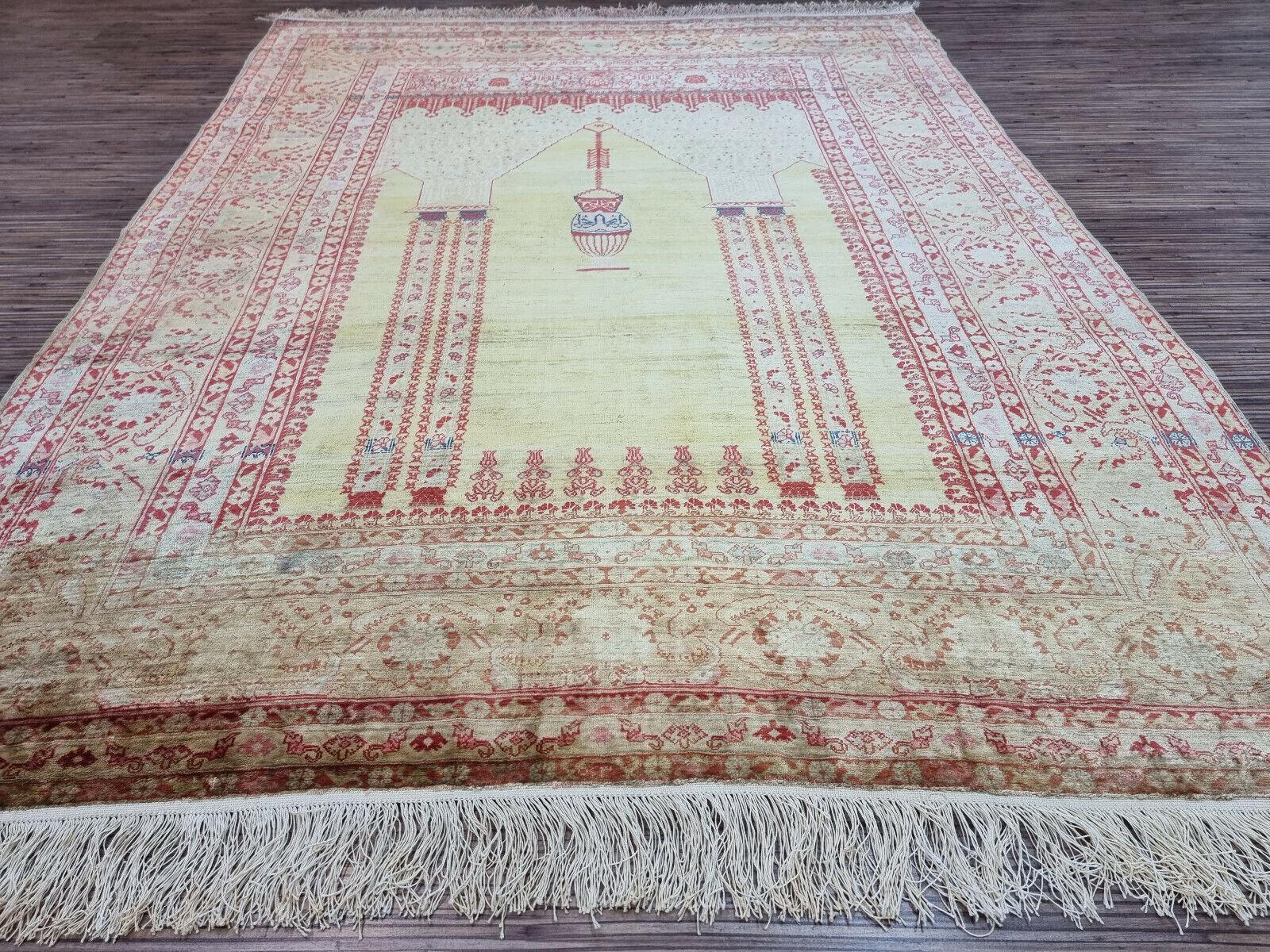 Handmade Antique Persian Style Tabriz Prayer Silk Rug 3.8' x 5', 1880s - 1D84 In Good Condition For Sale In Bordeaux, FR