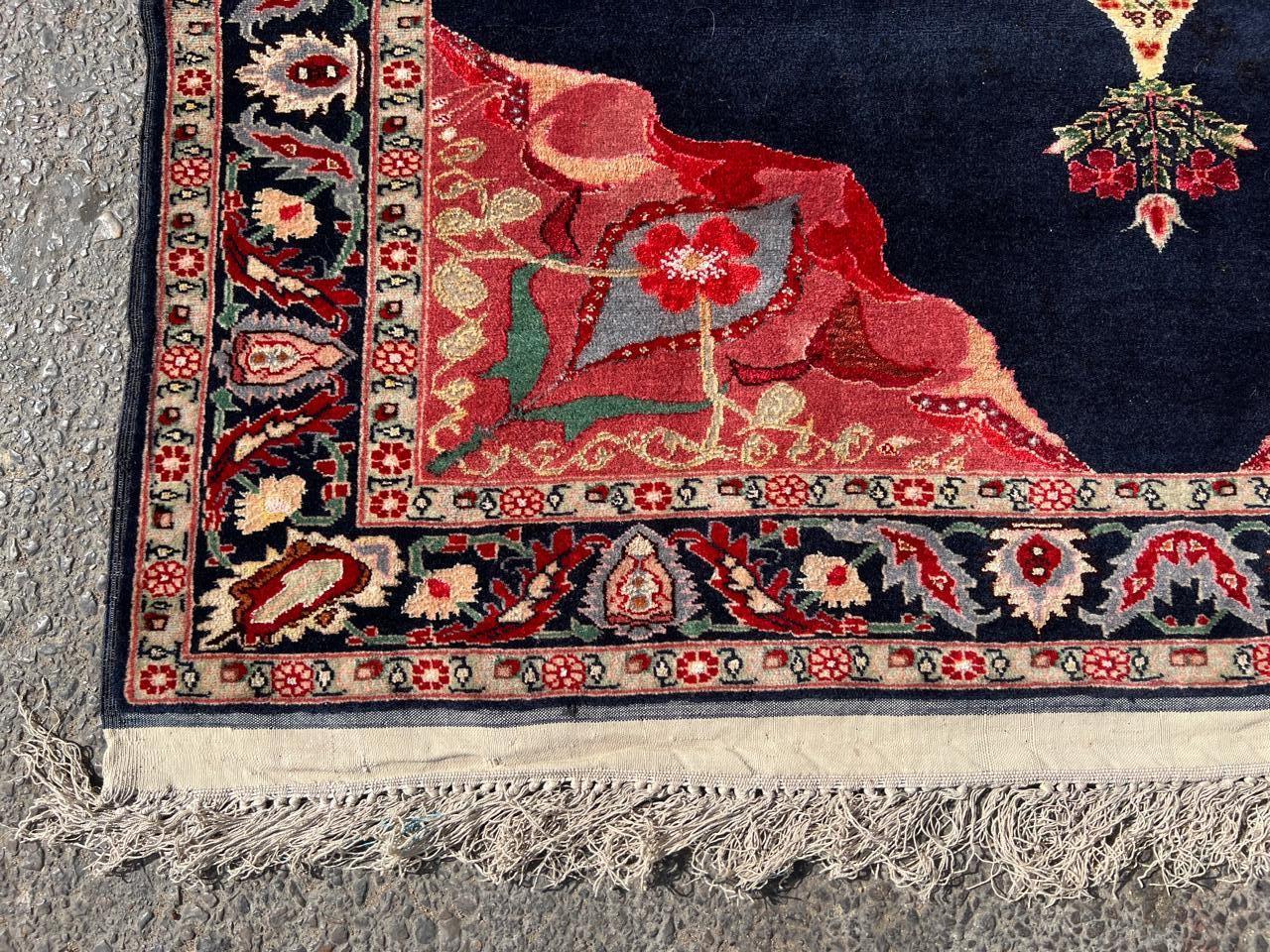 Handgefertigter antiker persischer Täbriz-Teppich mit Seide 3,8' x 6', 1920er Jahre - 2B74 (Französisch) im Angebot