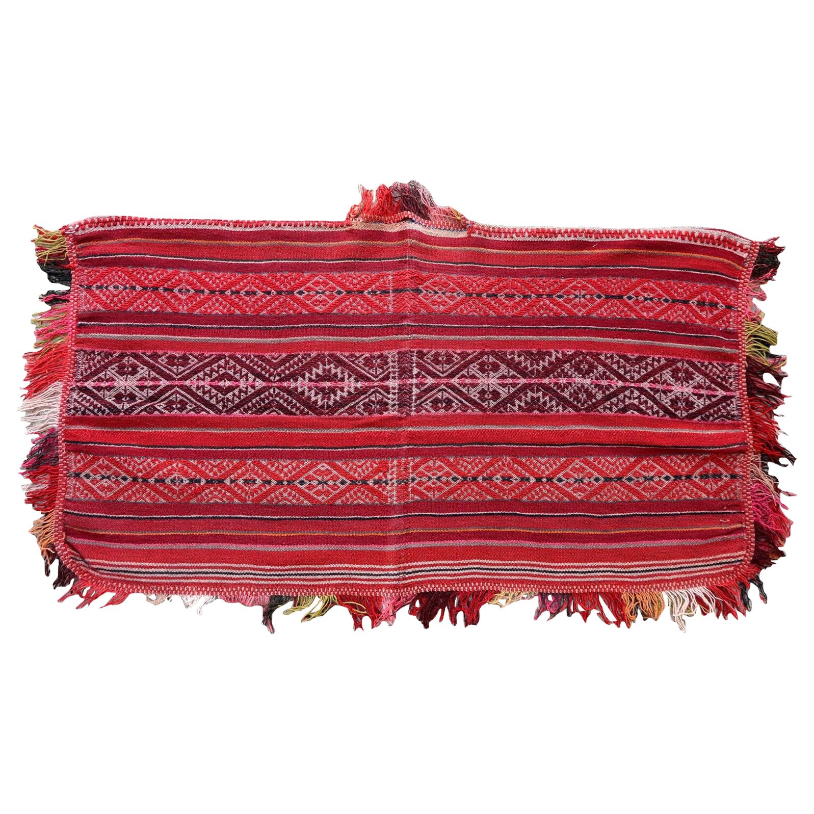 Handmade Antique Peruvian Poncho Kilim, 1900s, 1P63 For Sale