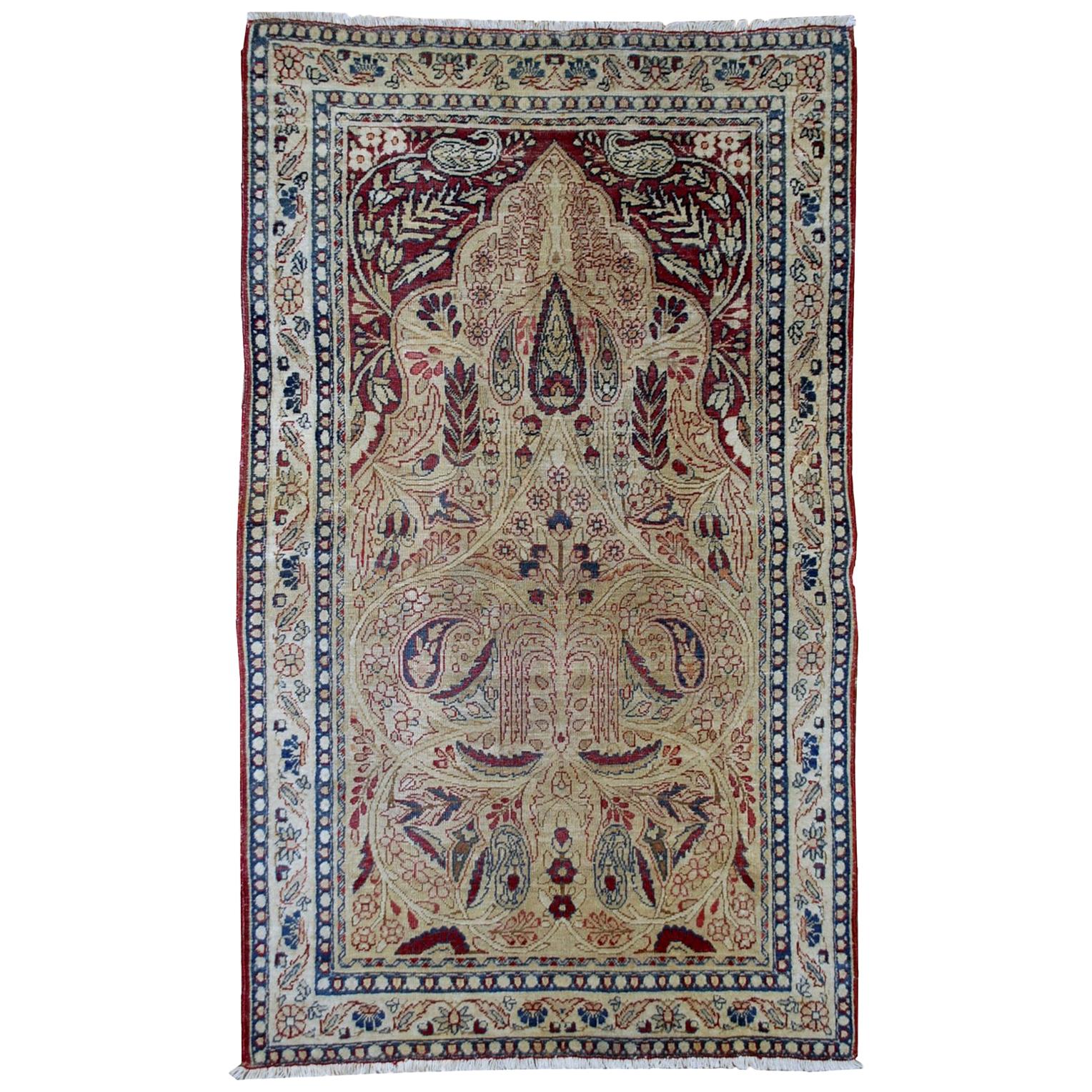 Handgefertigter antiker Gebetteppich im Kerman-Lavar-Stil, 1880er Jahre, 1B524