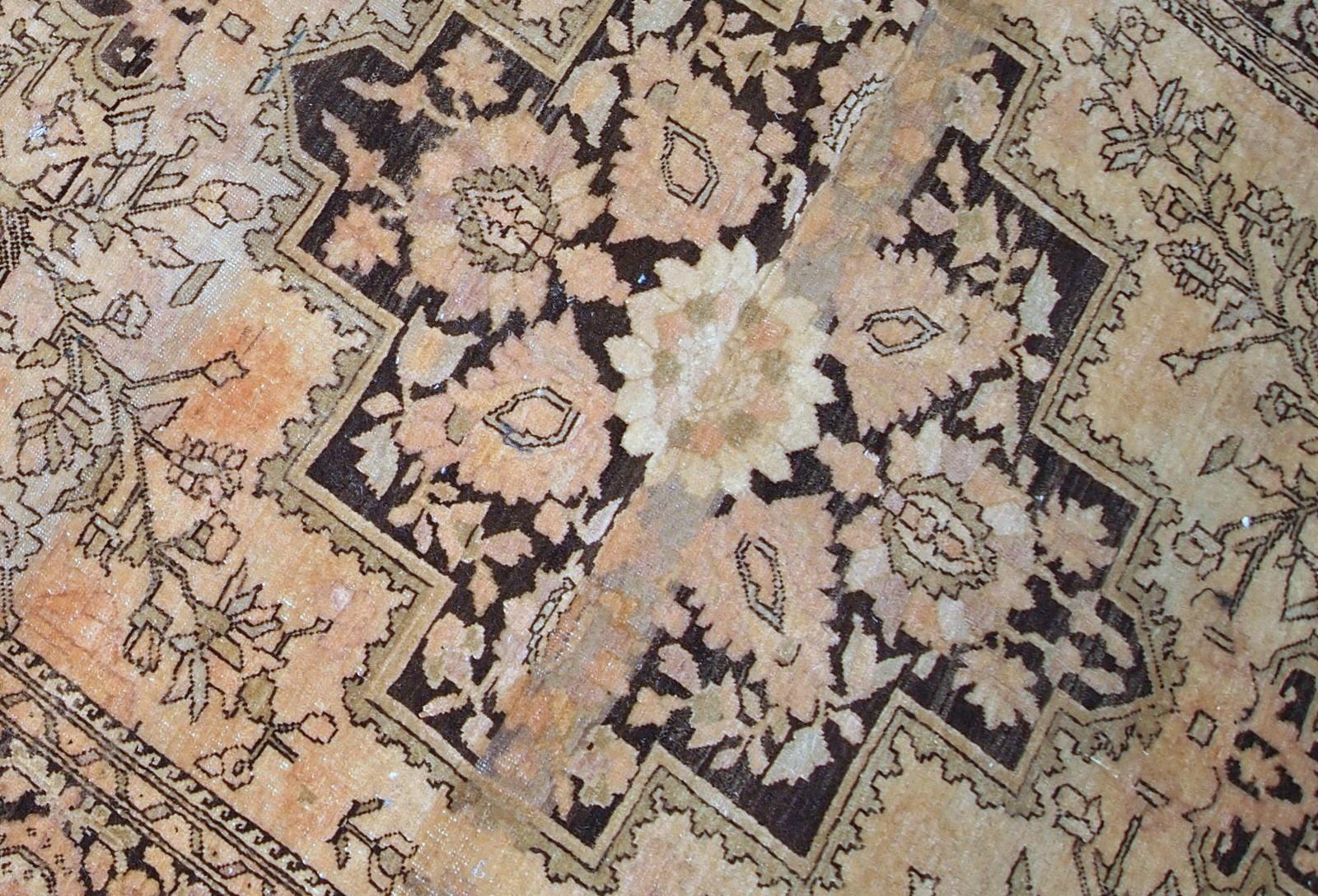Hand-Knotted Handmade Antique Sarouk Farahan Style Rug, 1880s, 1b733 For Sale