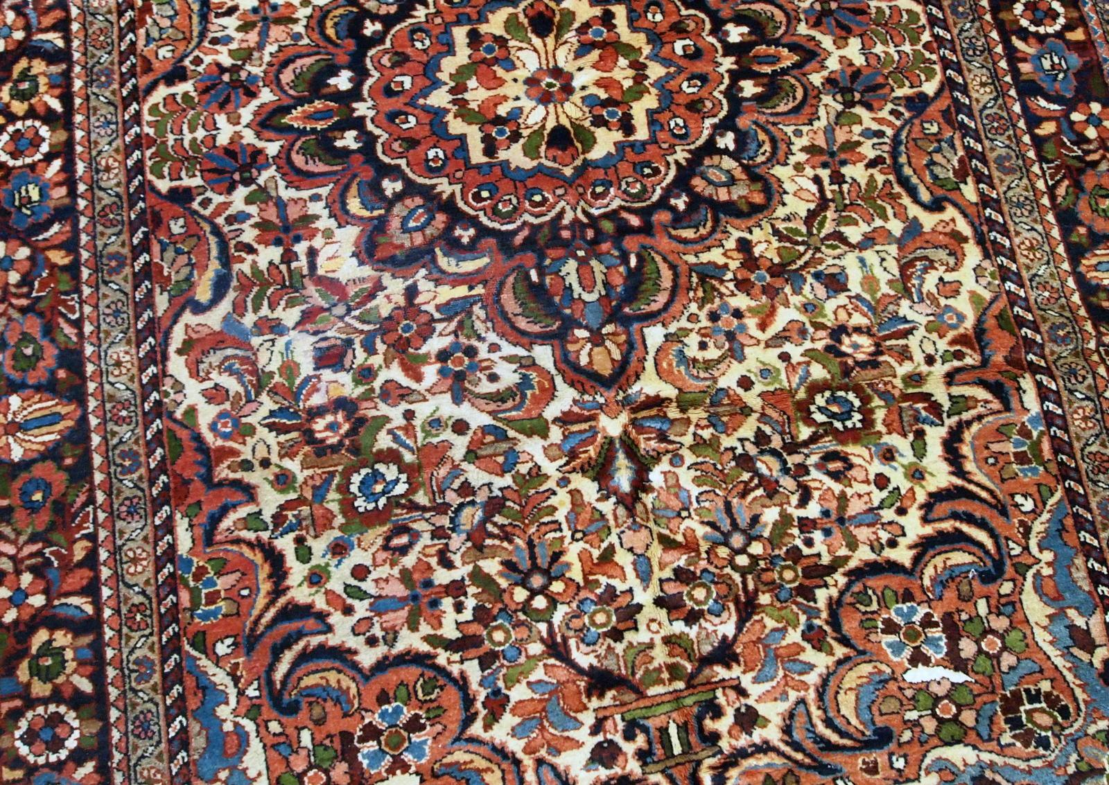 Handgefertigter antiker Teppich im Sarouk-Stil, 1900er Jahre, 1B709 (Wolle) im Angebot