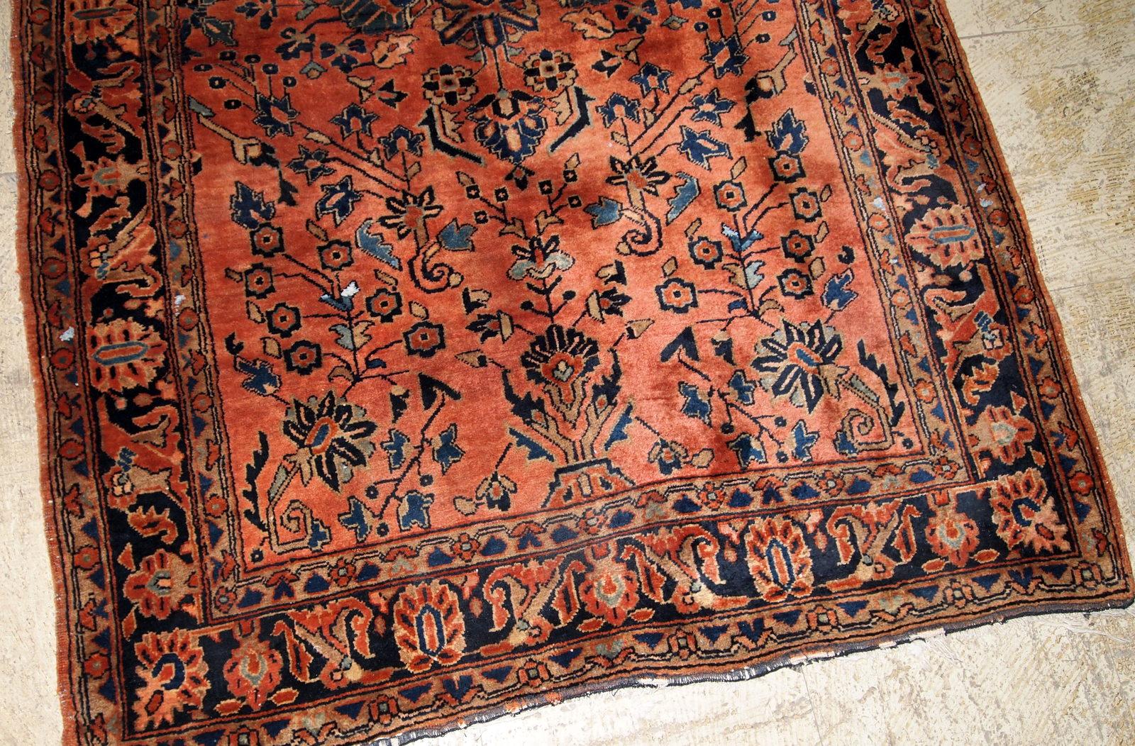Handmade Antique Sarouk Style Rug, 1920s, 1B670 In Good Condition For Sale In Bordeaux, FR