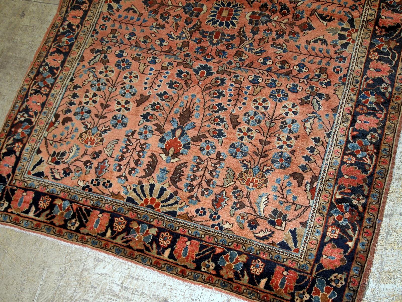 Asian Handmade Antique Sarouk Style Rug, 1920s, 1B677 For Sale