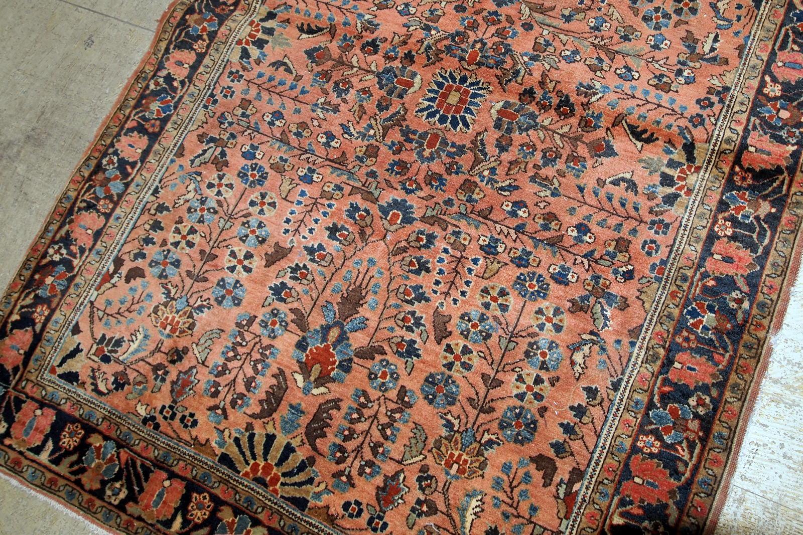 Early 20th Century Handmade Antique Sarouk Style Rug, 1920s, 1B677 For Sale