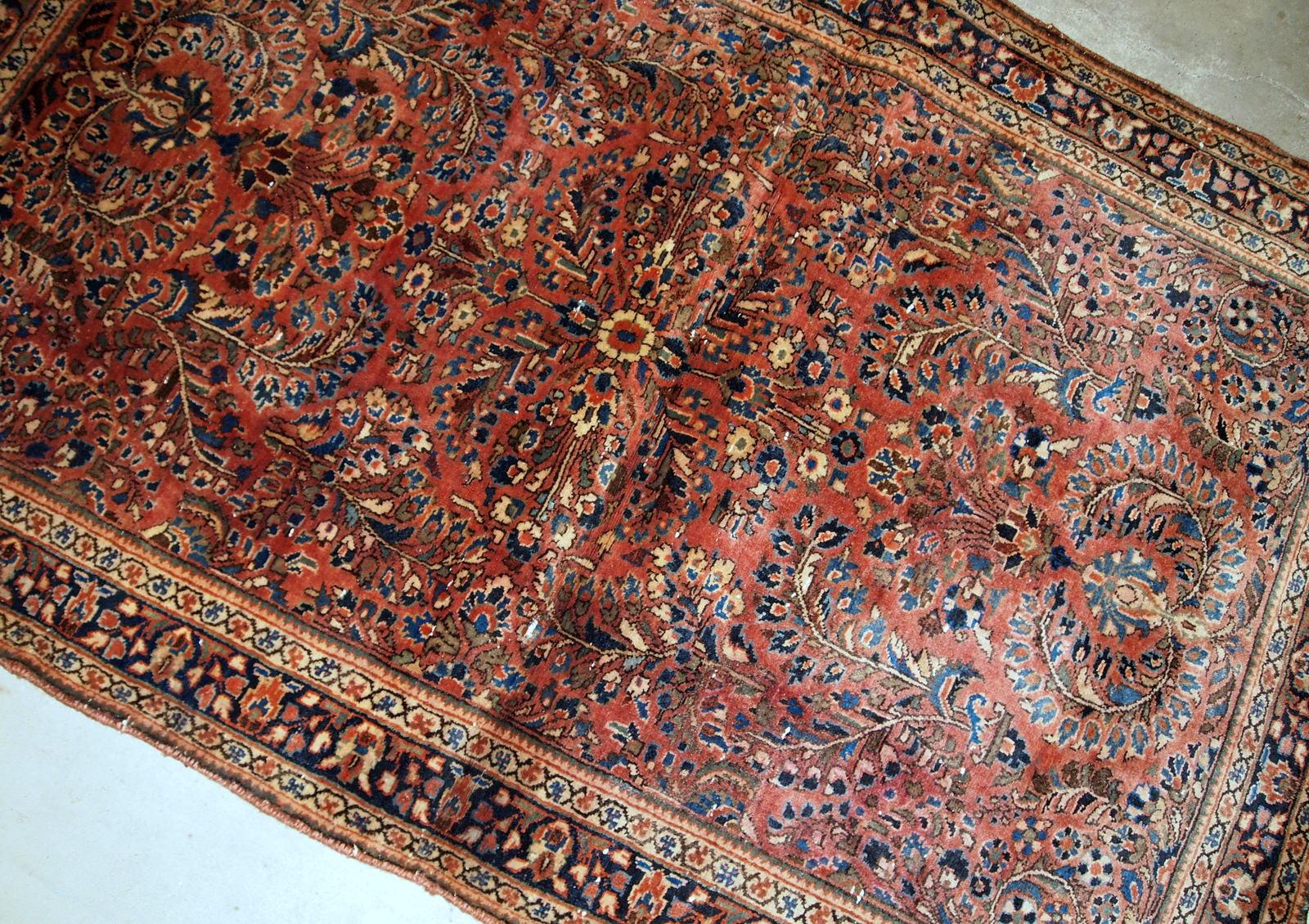 Hand-Knotted Handmade Antique Sarouk Style Rug, 1920s, 1B742 For Sale