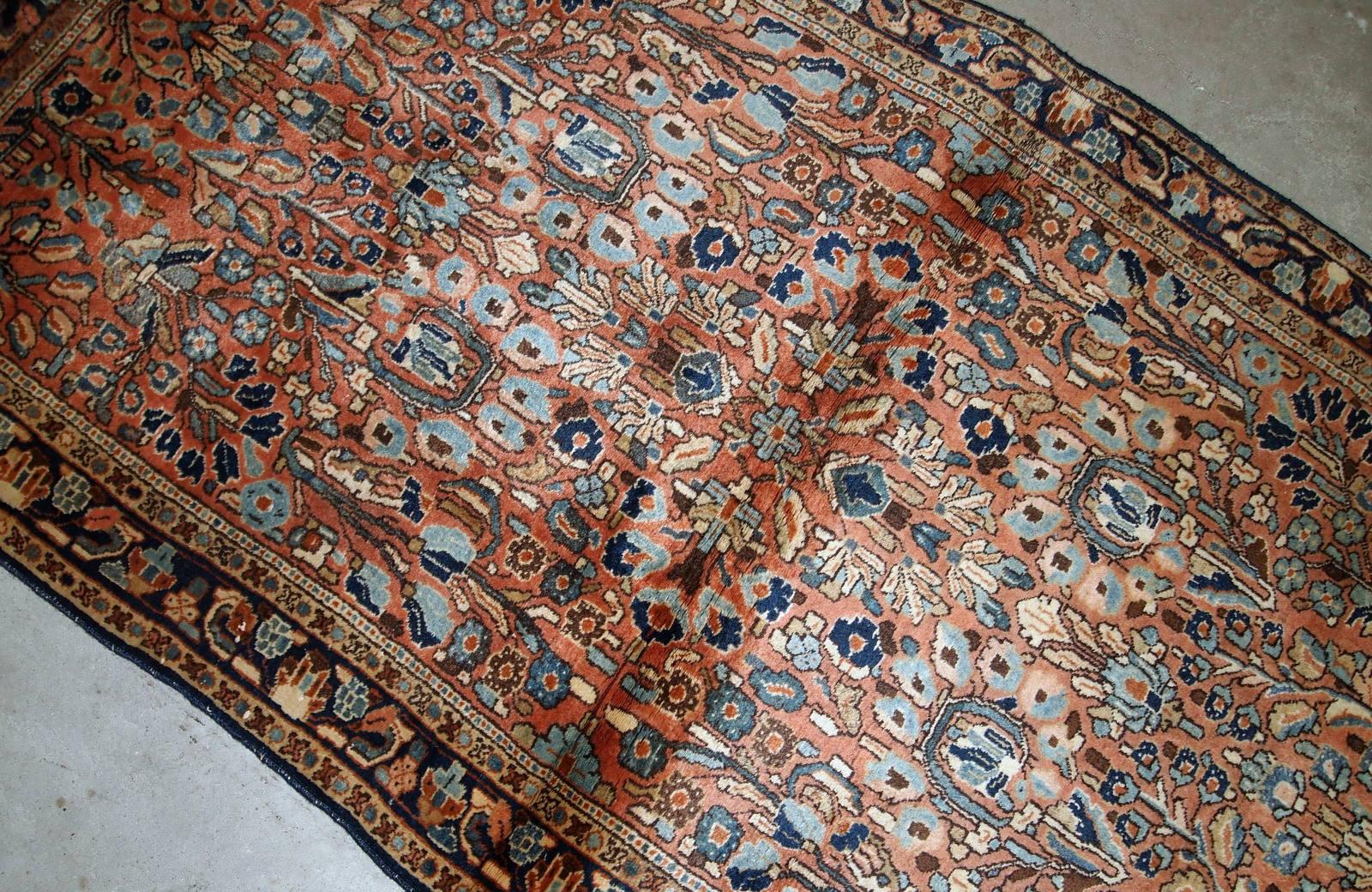Hand-Knotted Handmade Antique Sarouk Style Rug, 1920s, 1B743 For Sale