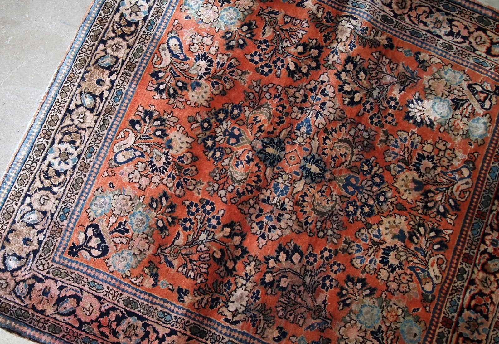 Handgefertigter antiker Teppich im Sarouk-Stil, 1920er Jahre, 1B744 (Frühes 20. Jahrhundert) im Angebot