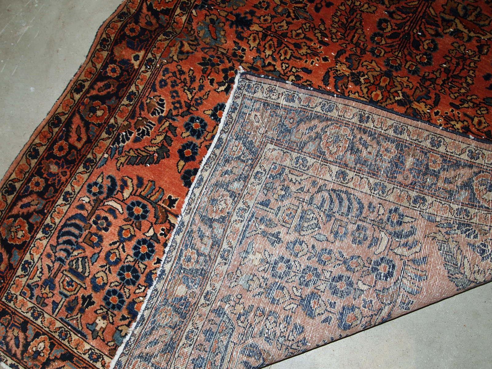 Handmade Antique Sarouk Style Rug, 1920s, 1B747 In Good Condition For Sale In Bordeaux, FR