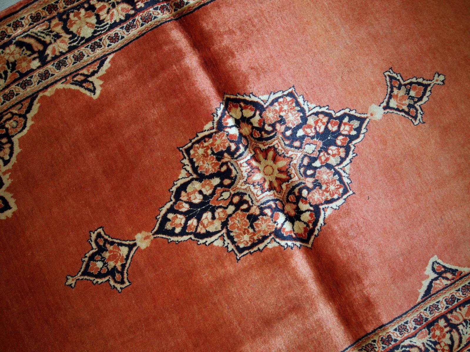 Wool Handmade Antique Sarouk Style Rug, 1920s, 1B750 For Sale