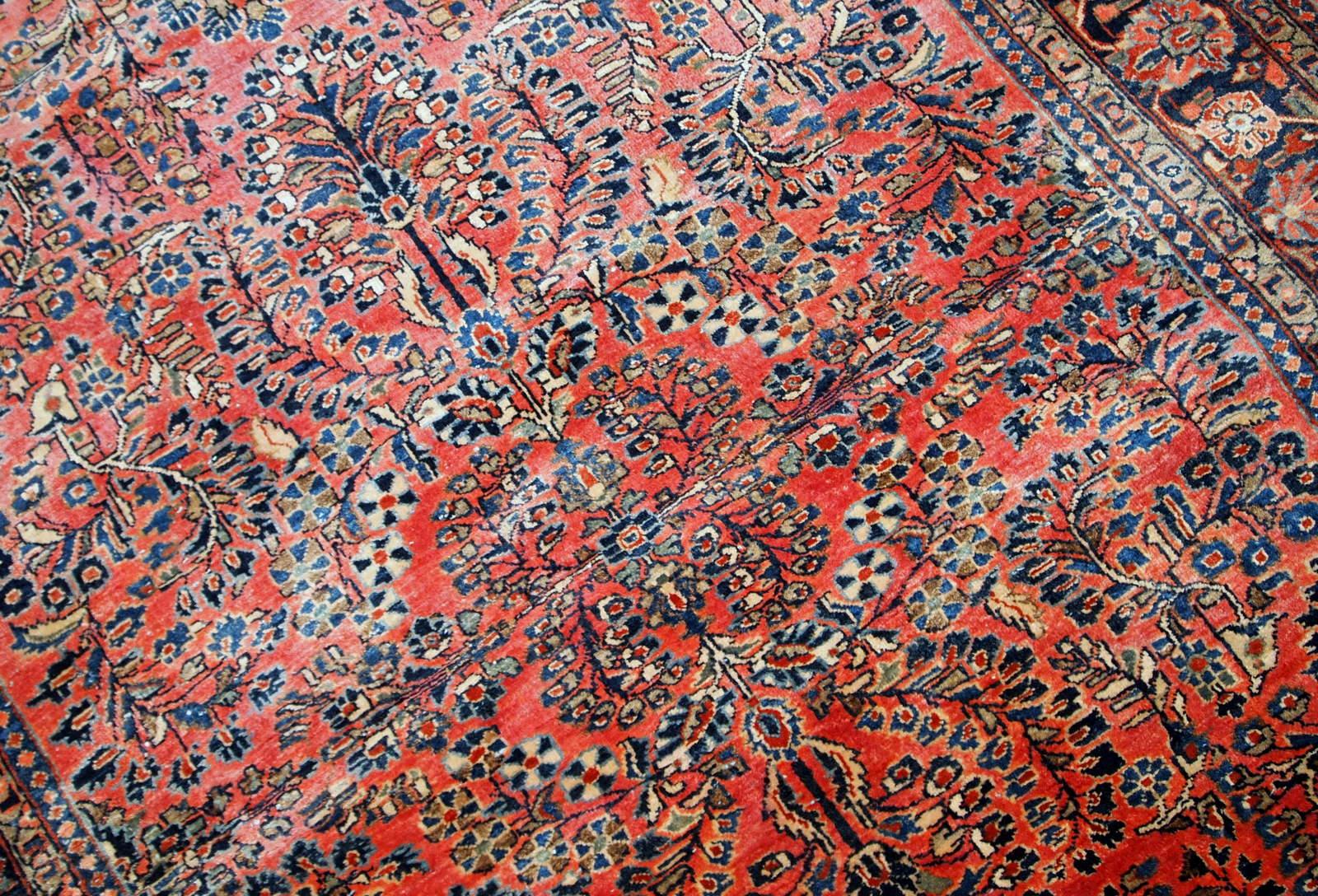 Early 20th Century Handmade Antique Sarouk Style Rug, 1920s, 1B784 For Sale