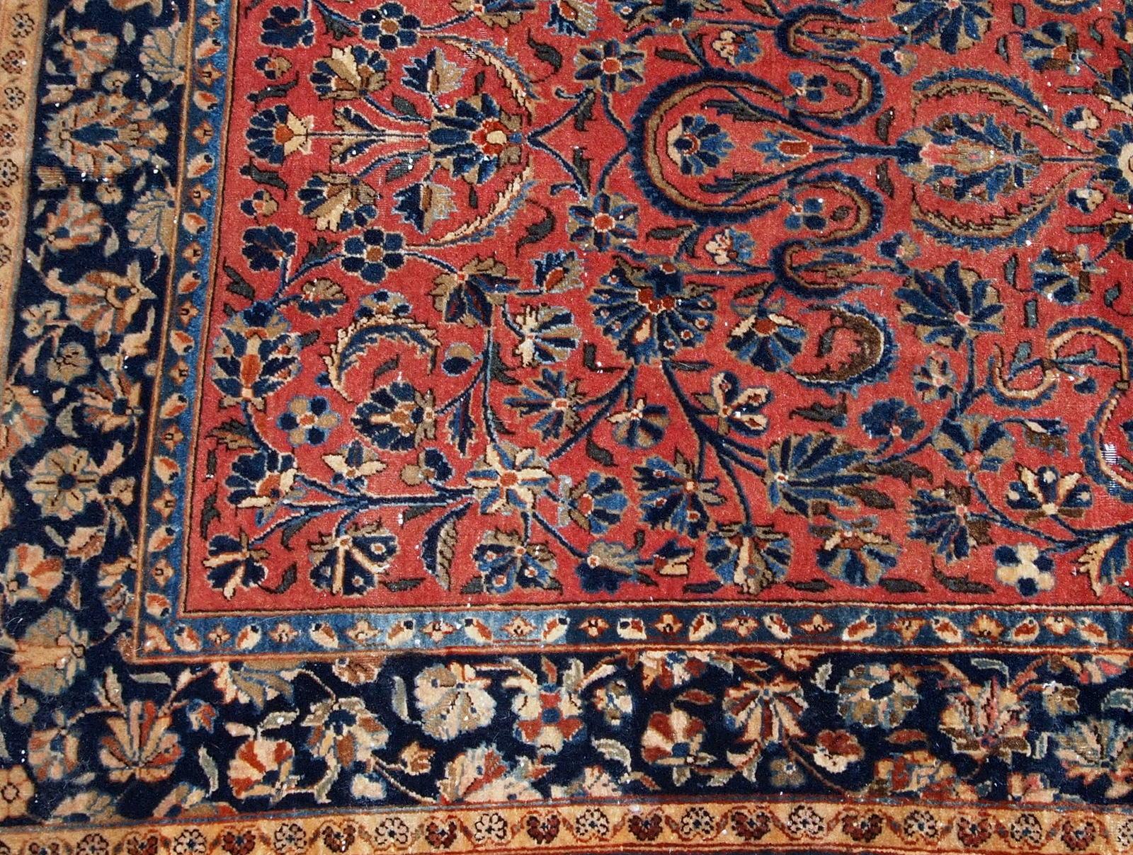 Handmade Antique Sarouk Style Rug, 1920s, 1B825 In Good Condition In Bordeaux, FR