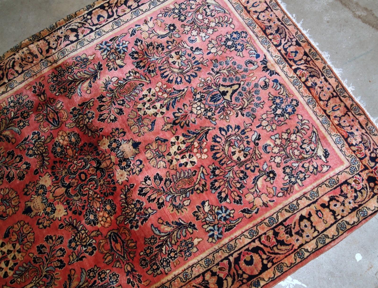 Early 20th Century Handmade Antique Sarouk Style Rug, 1920s, 1B831 For Sale