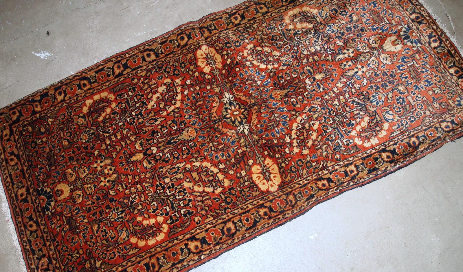 Handmade Antique Sarouk Style Rug, 1920s, 1B841 In Good Condition For Sale In Bordeaux, FR