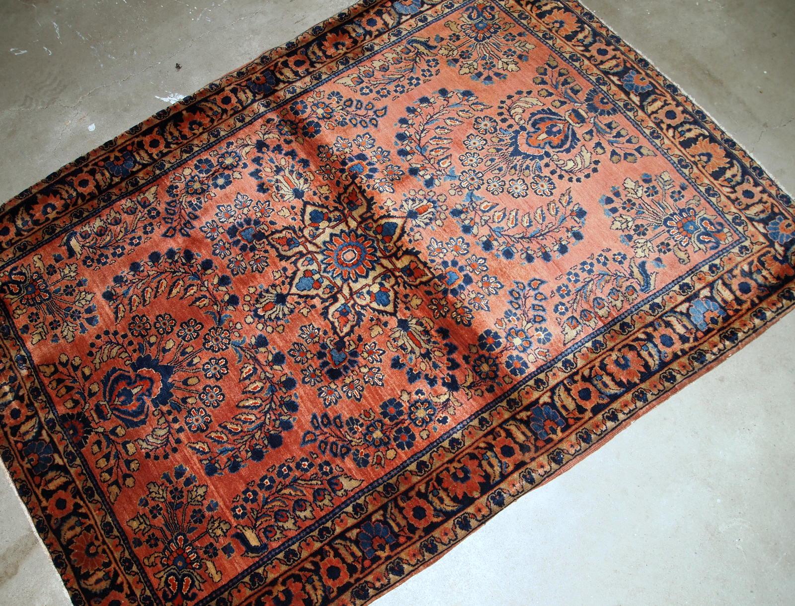 Asiatique Tapis sarouk ancien fait main:: années 1920:: 1B842 en vente