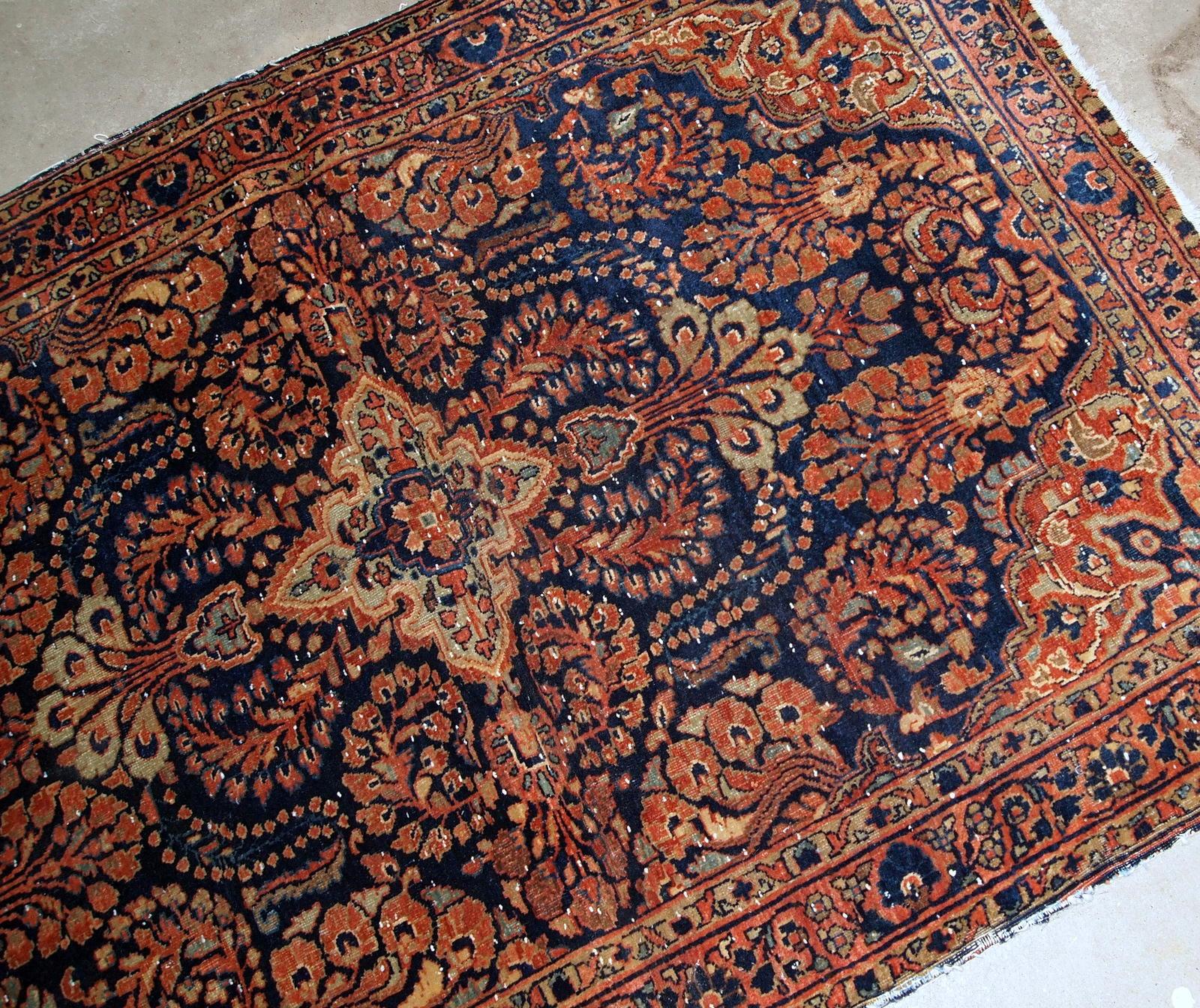 Early 20th Century Handmade Antique Sarouk Style Rug, 1920s, 1B844 For Sale