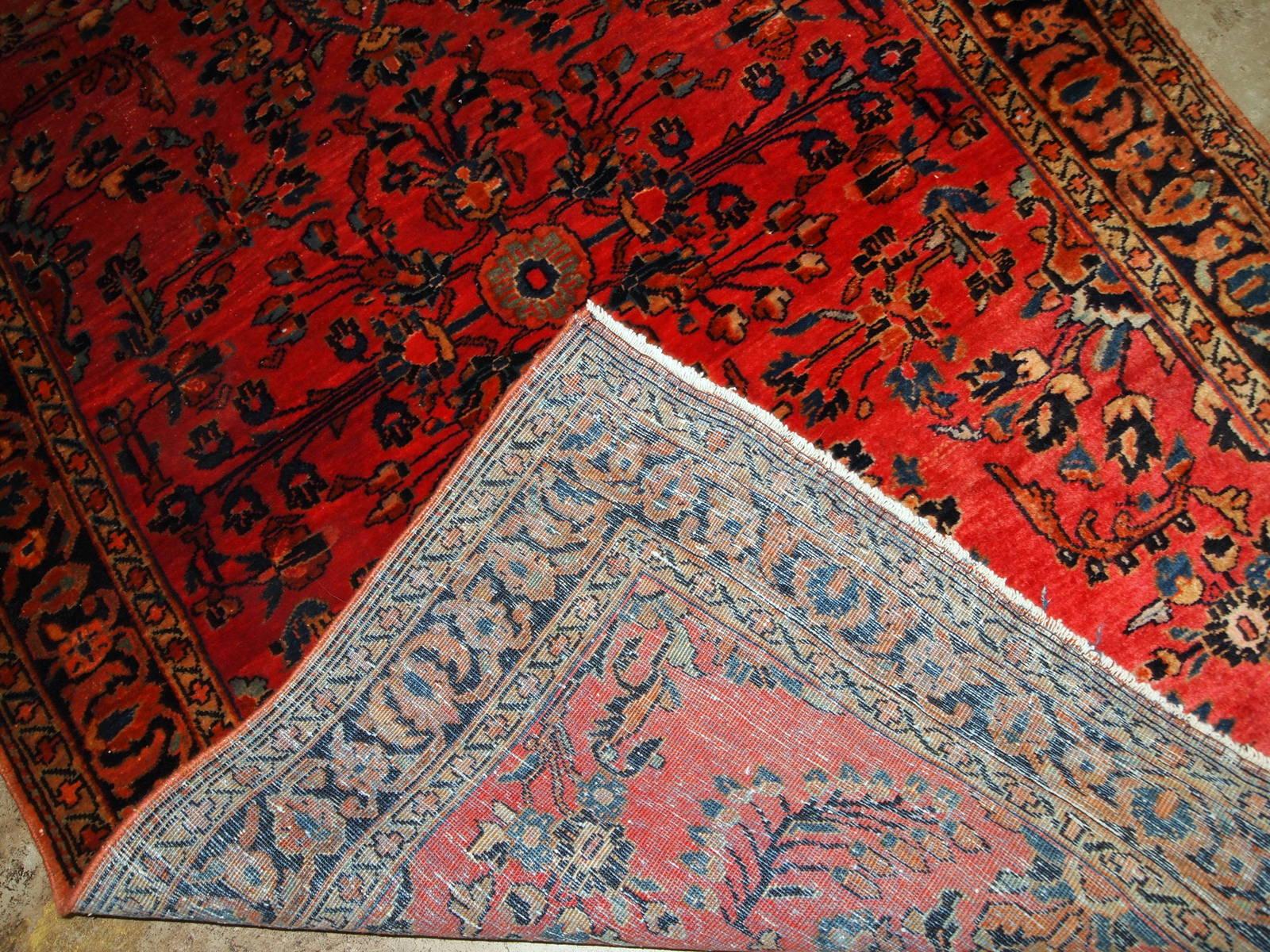 Handmade Antique Sarouk Style Rug, 1920s, 1B849 In Fair Condition In Bordeaux, FR