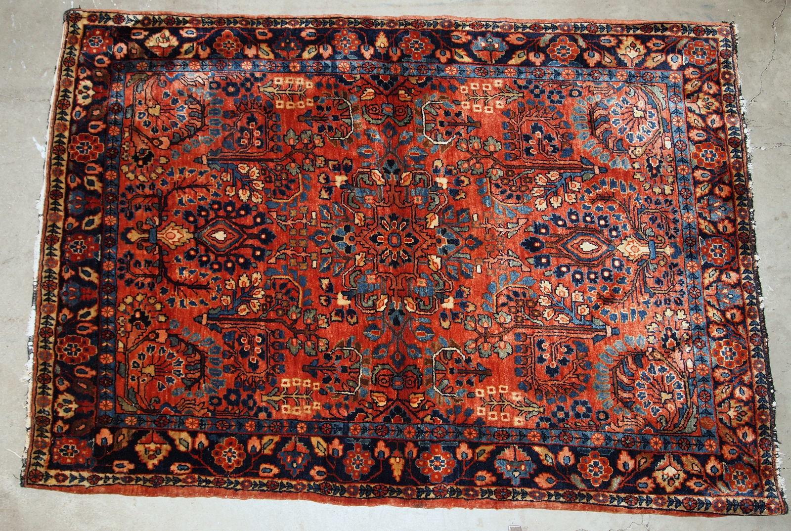 Wool Handmade antique Sarouk style rug, 1920s, 1B697 For Sale