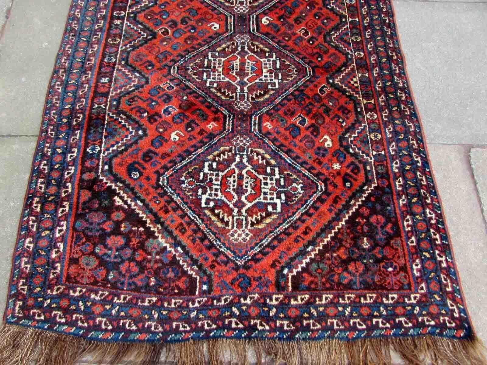 Handmade Antique Shiraz Style Rug, 1910s, 1Q26 For Sale 4