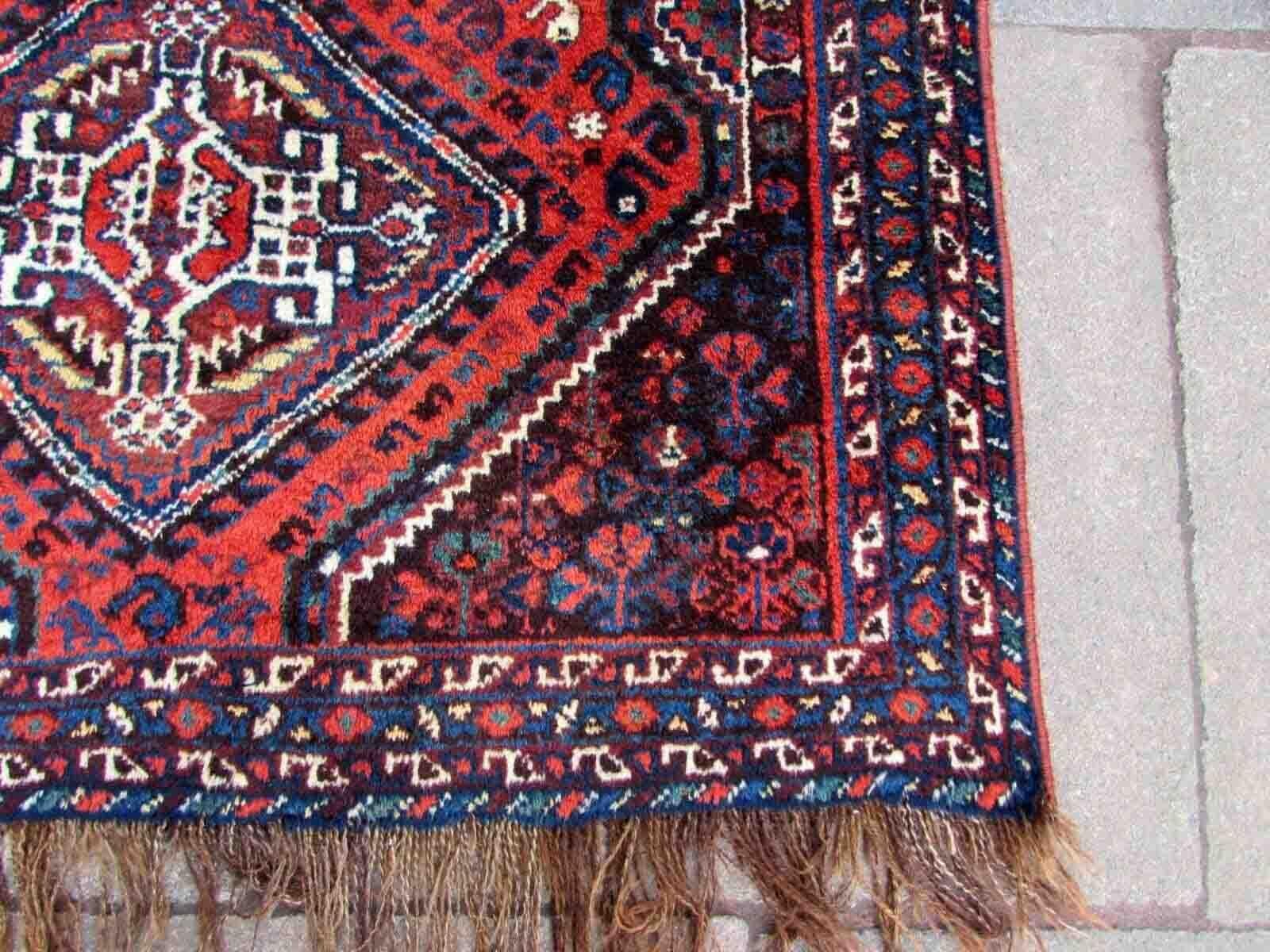 Handmade Antique Shiraz Style Rug, 1910s, 1Q26 In Good Condition In Bordeaux, FR