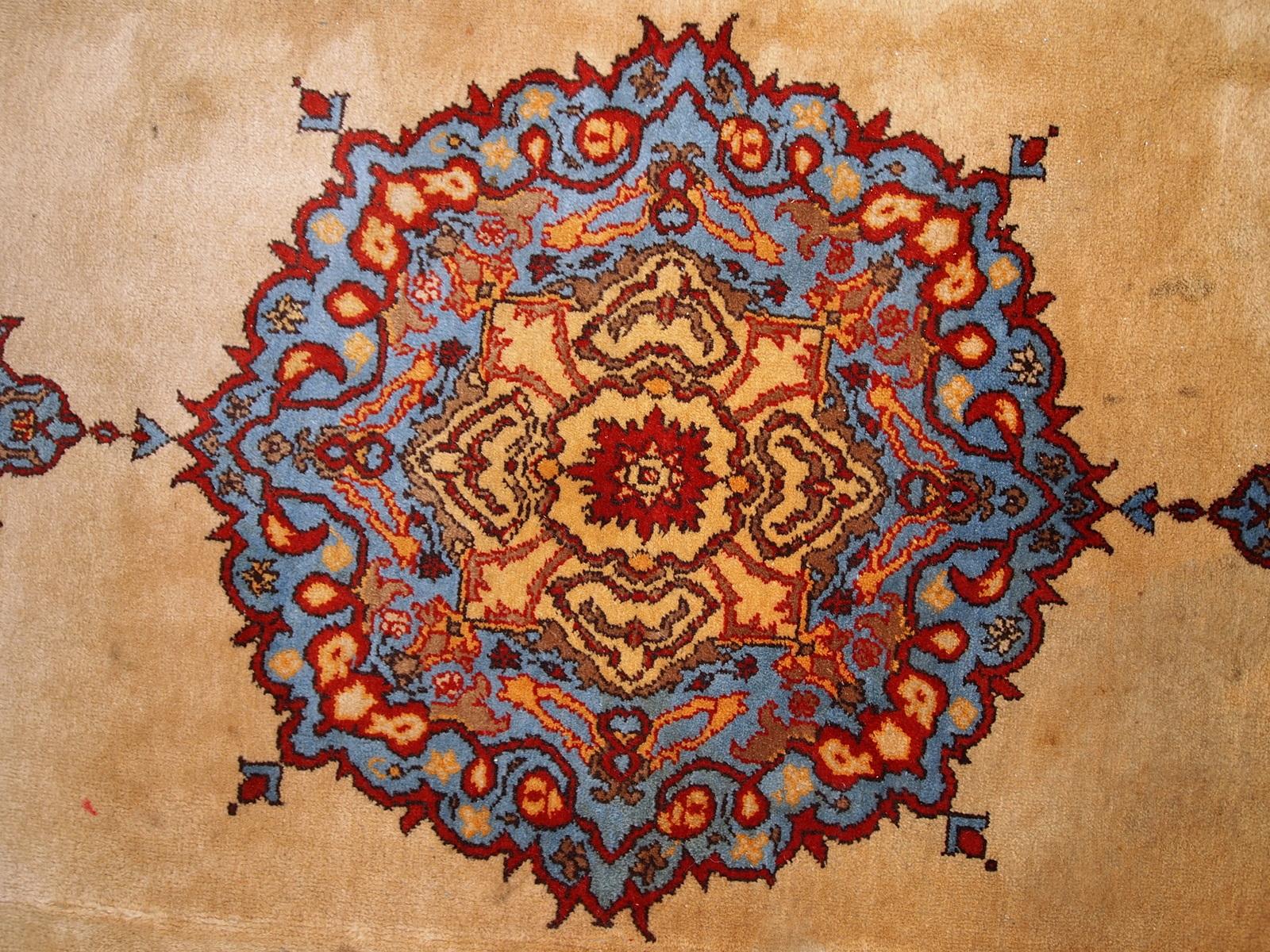 Handgefertigter antiker Teppich im Täbris-Stil, 1970er Jahre, 1C326 im Angebot 3