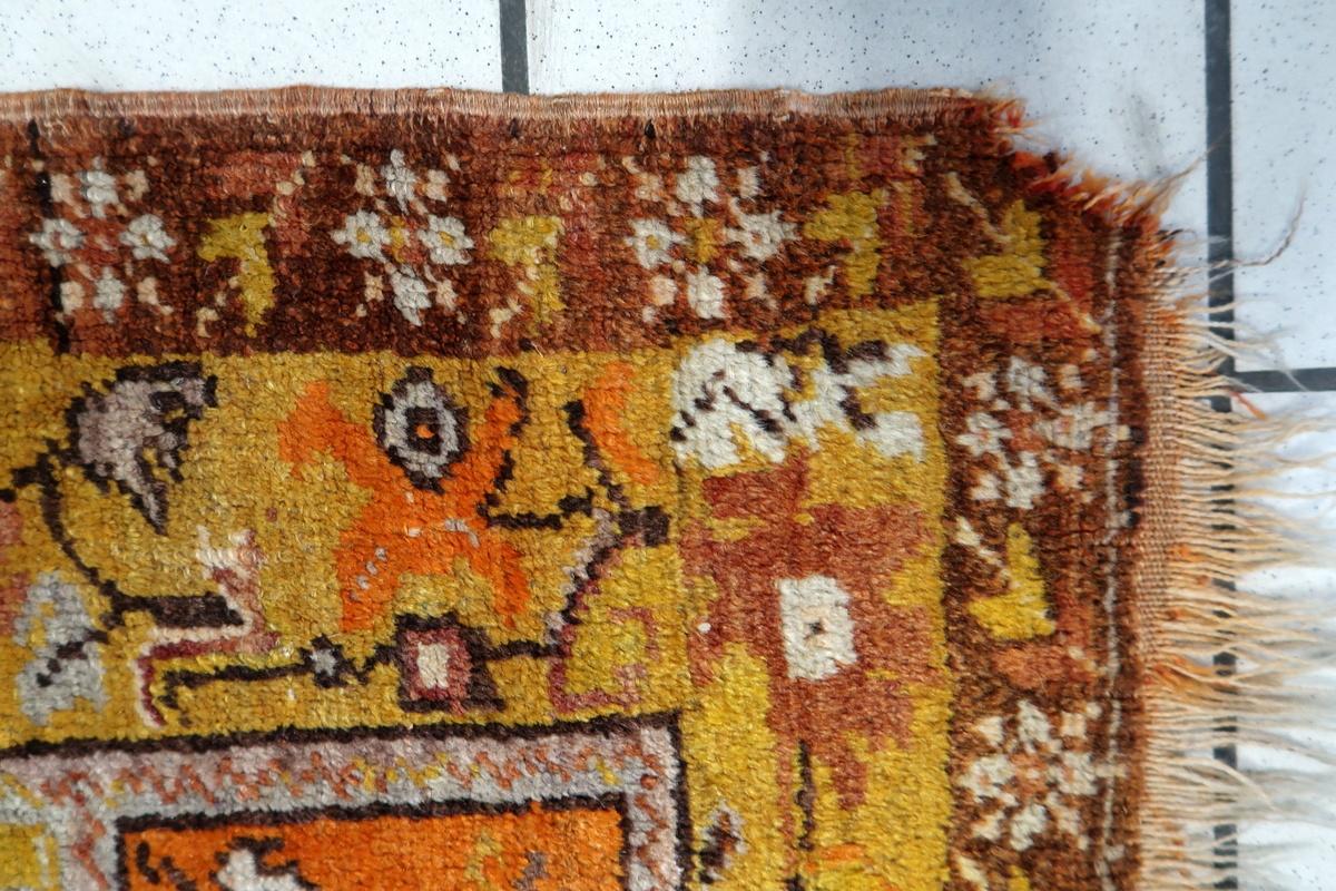 Handmade Antique Turkish Anatolian Rug 3.2' x 5.3' 1920s - 1C1153 For Sale 4