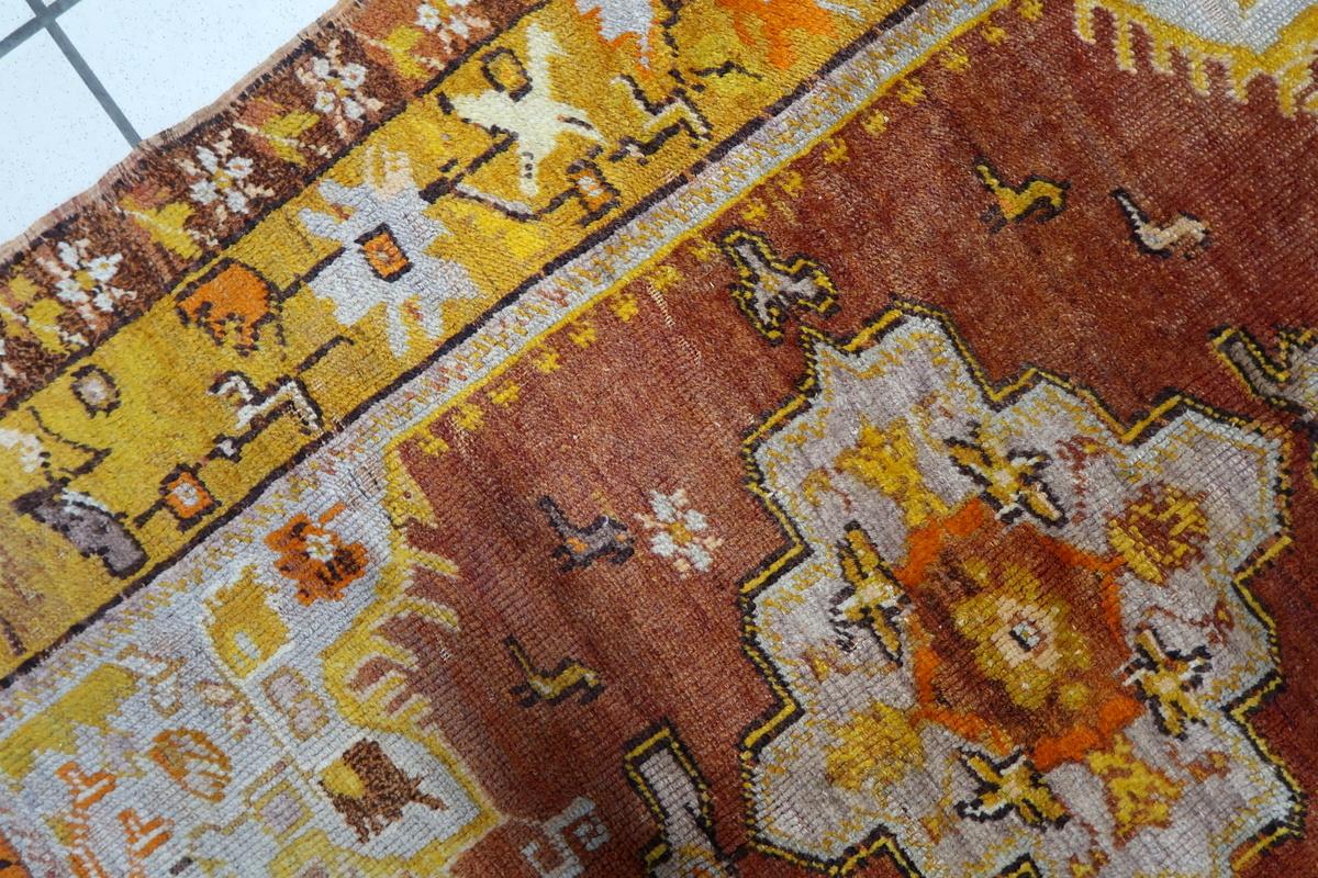 Handmade Antique Turkish Anatolian Rug 3.2' x 5.3' 1920s - 1C1153 For Sale 2