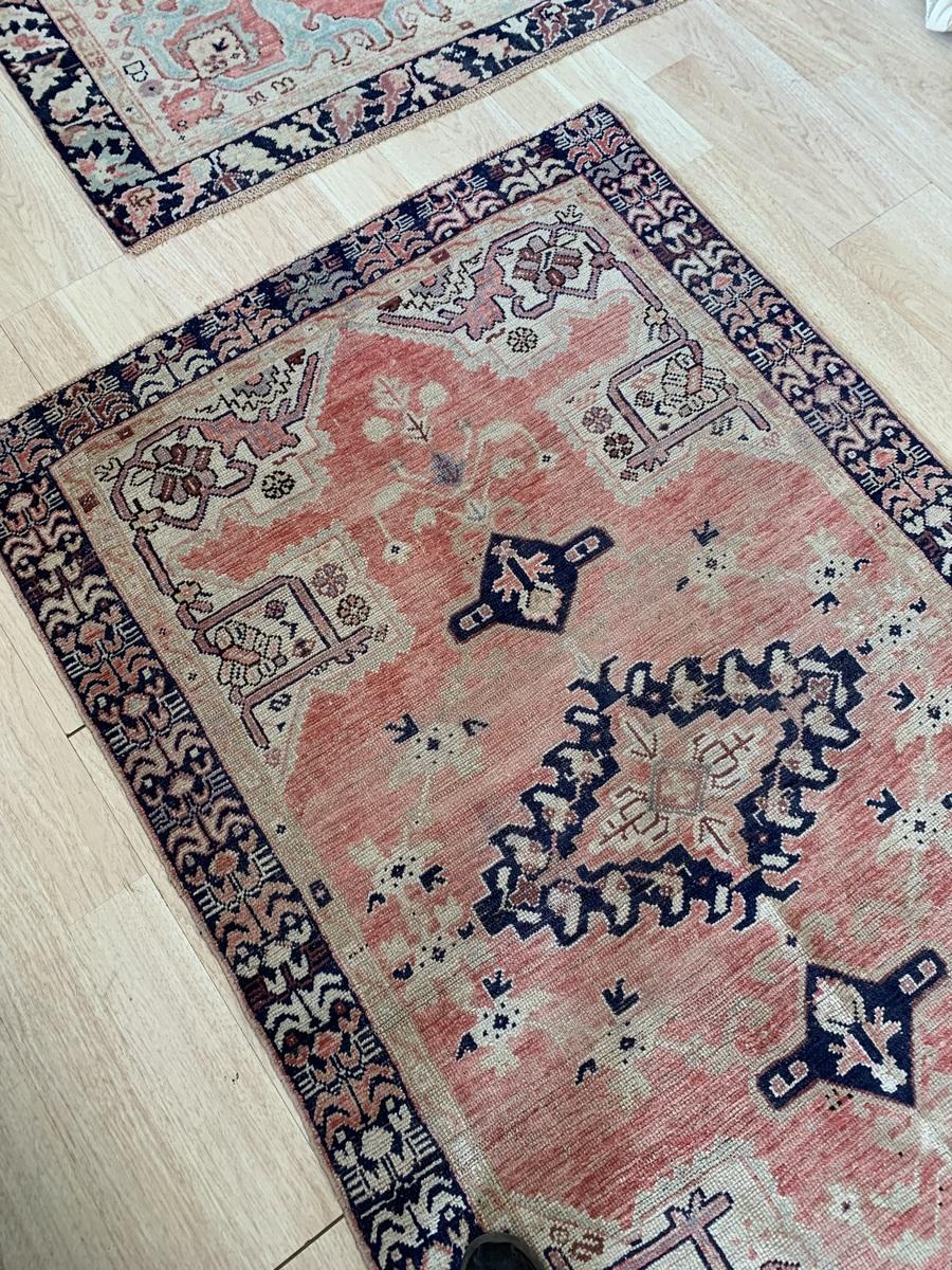 Handmade Antique Turkish Anatolian Rug 3.7' x 6.3' 1920s - 2B50 In Good Condition For Sale In Bordeaux, FR