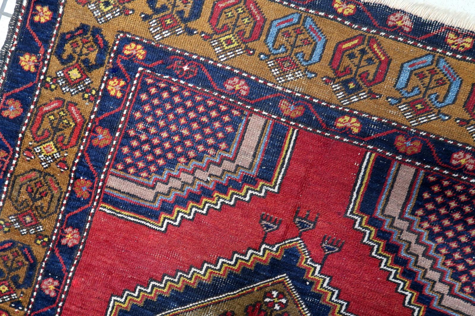 Handgefertigter antiker türkischer anatolischer Teppich 3.7' x 7.1', 1920er Jahre - 1C1118 (Handgeknüpft) im Angebot