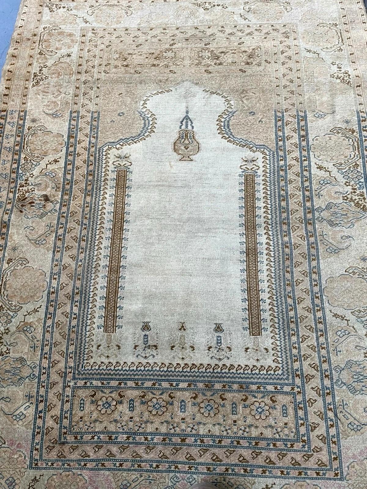 Tapis de pri�ère Ghurdes turc ancien fait main 4.3' x 6', 1880s - 1N98 en vente 1