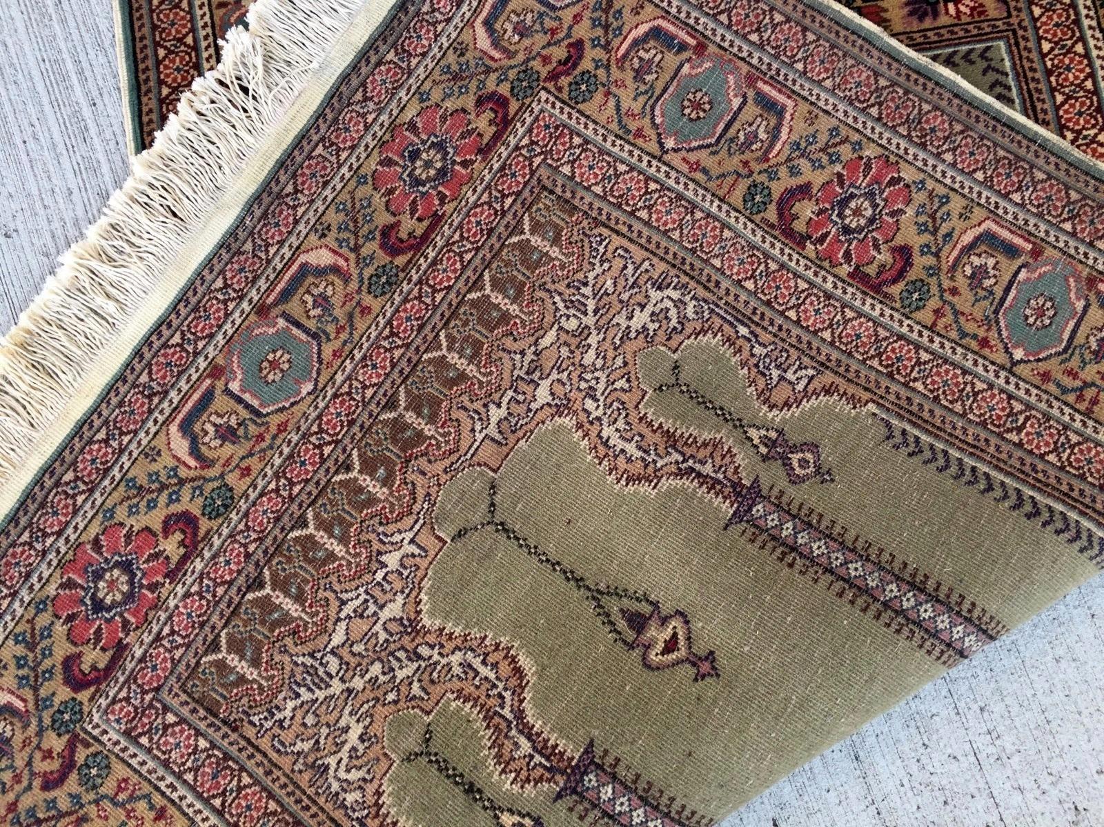 Tapis de prière Keyseri turc ancien fait main 2.9' x 4.3' 1920s - 3K05 Bon état - En vente à Bordeaux, FR