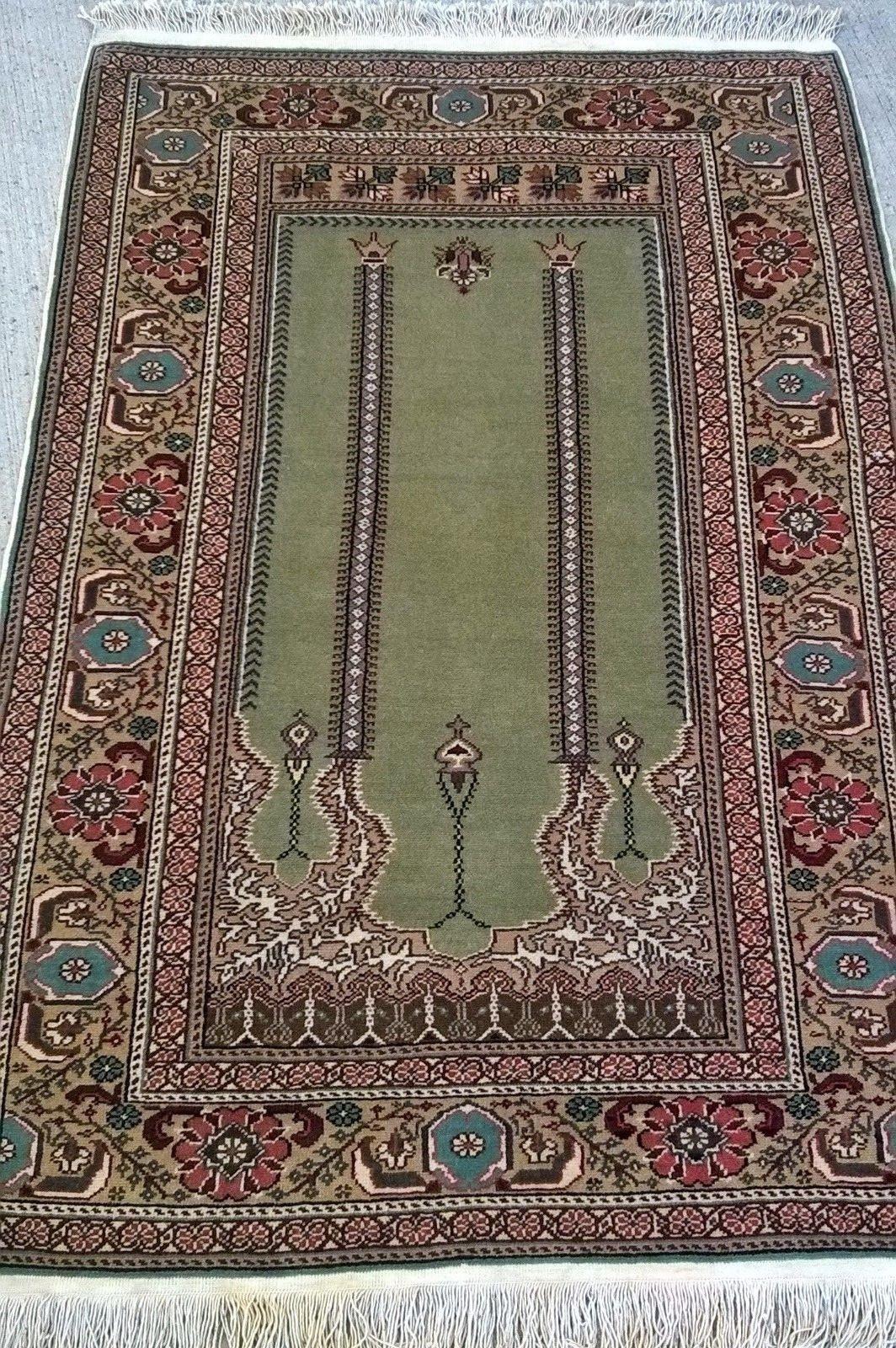 Laine Tapis de prière Keyseri turc ancien fait main 2.9' x 4.3' 1920s - 3K05 en vente