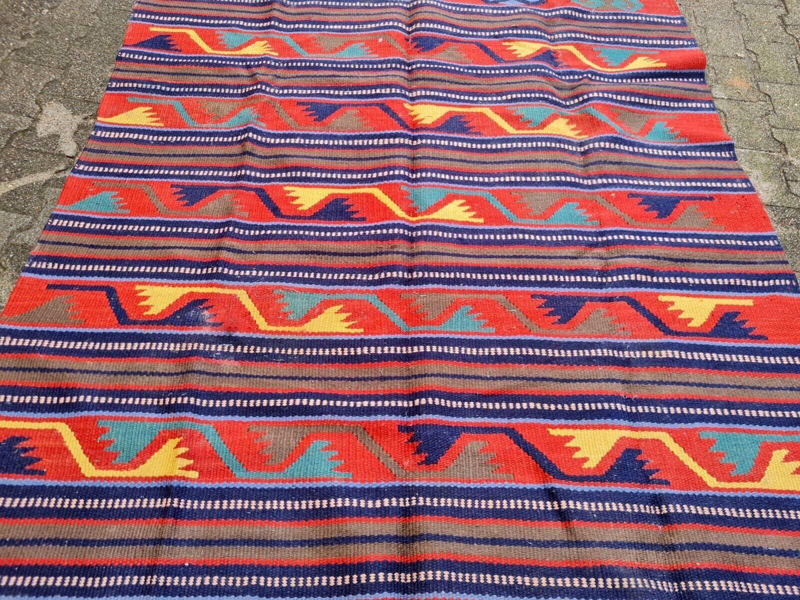 Handgefertigter antiker türkischer Konya Kilim Teppich 5,8' x 7,5' 1940er Jahre - 2K20 (Mitte des 20. Jahrhunderts) im Angebot