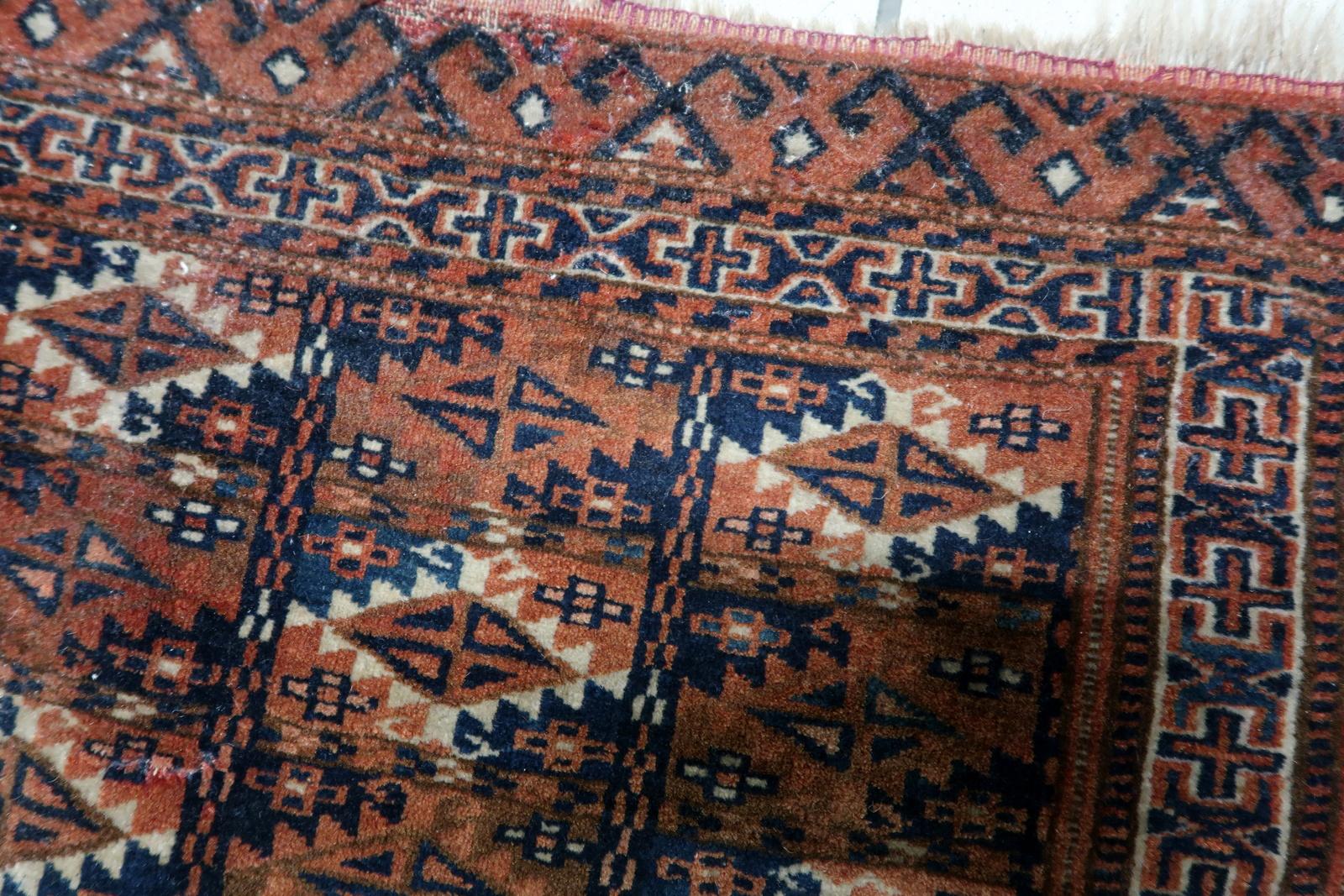 Handgefertigte antike turkmenische Yomud Collectible Matte Teppich 1,3 'x 1,6', 1900s - 1C1078 (Französisch) im Angebot