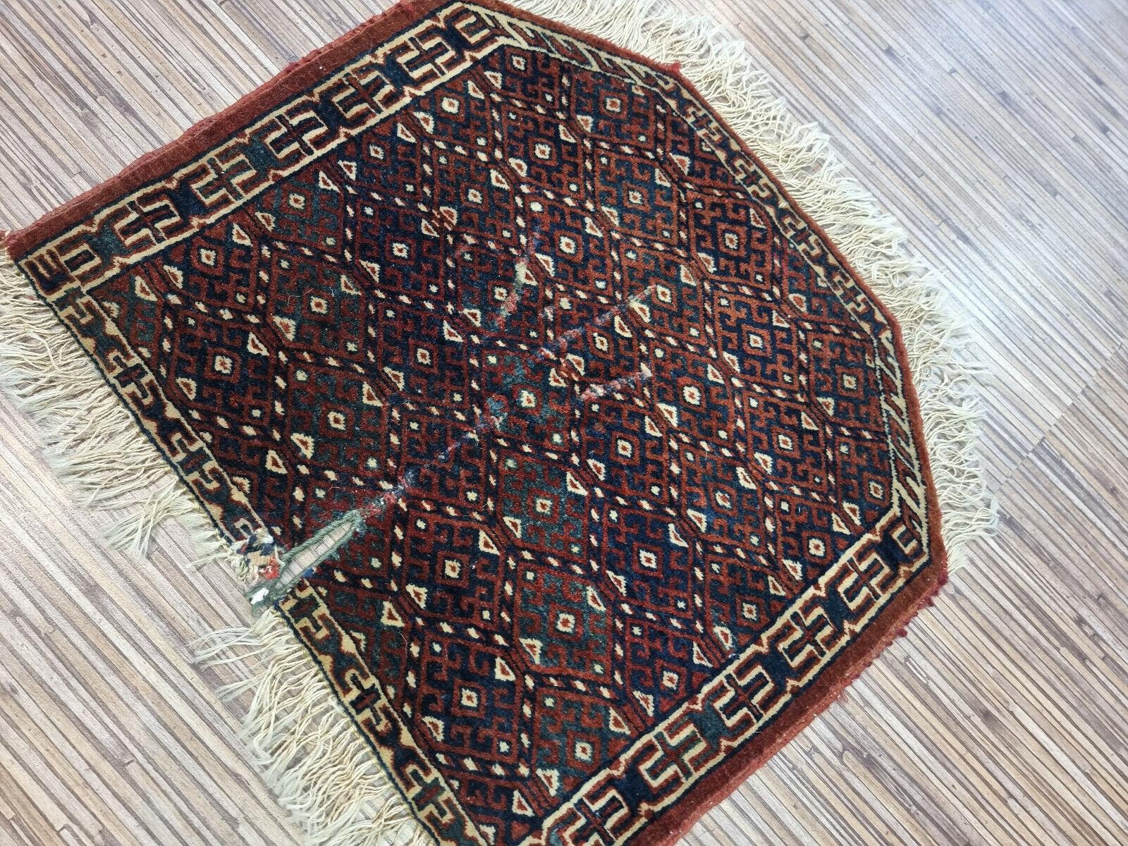 Tapis Yomud turc ancien de collection fait à la main 1,4' x 1,7' 1880s - 1D149 en vente 4