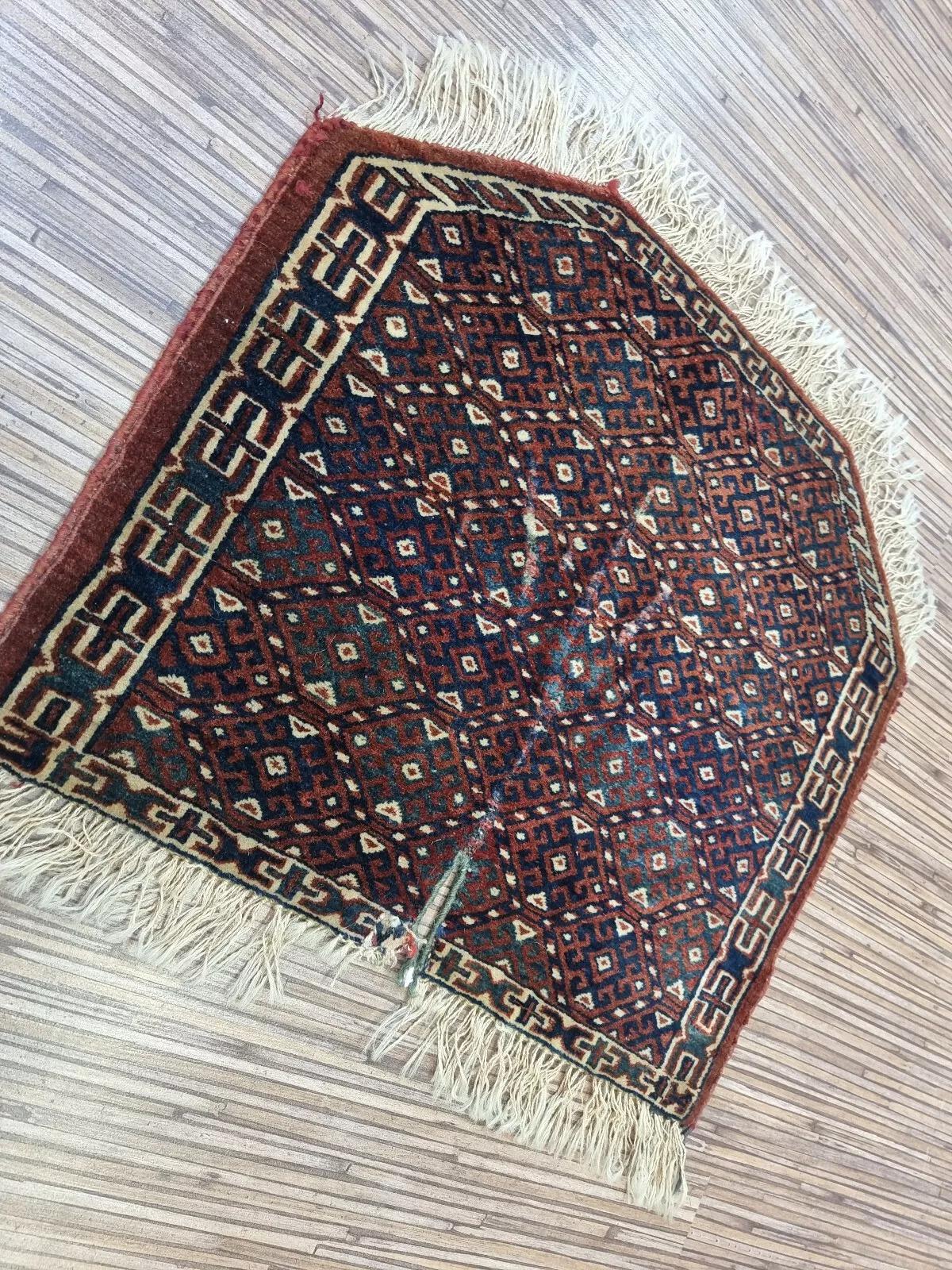 Tapis Yomud turc ancien de collection fait à la main 1,4' x 1,7' 1880s - 1D149 en vente 1