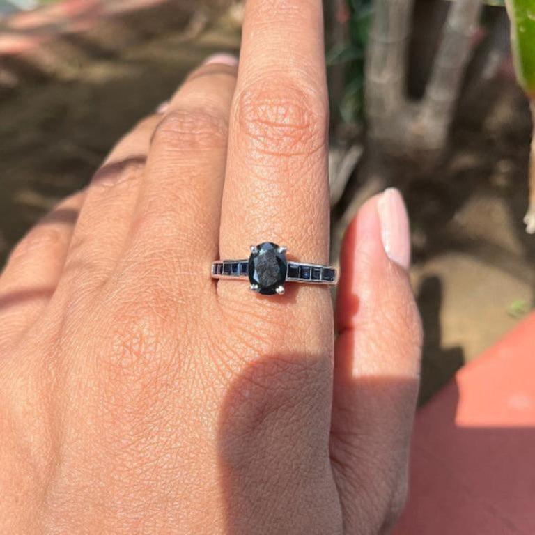 For Sale:  Handmade Antique Style Unisex Blue Sapphire Ring for Him in 925 Silver Jewelry 8