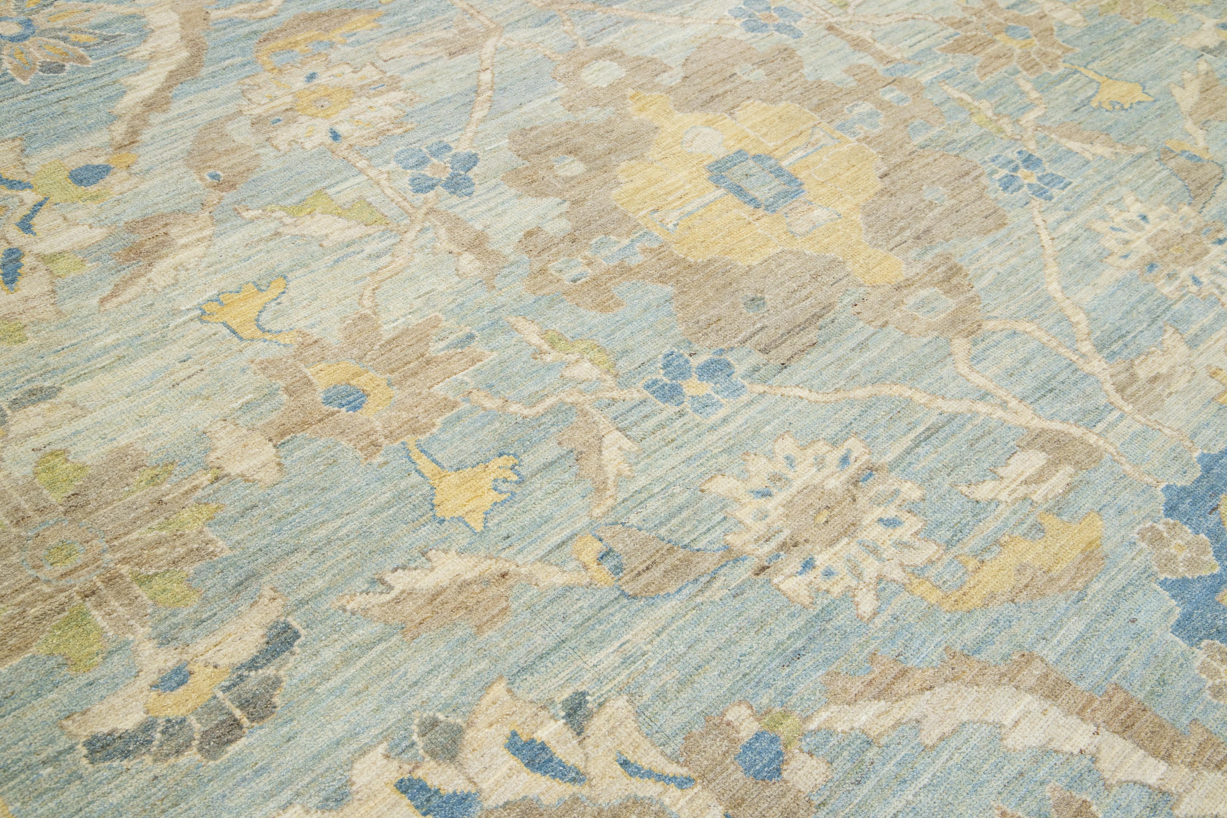 Tappeto contemporaneo in lana blu Sultanabad Rugs fatto a mano da Apadana con design floreale In condizioni Nuovo in vendita a Norwalk, CT