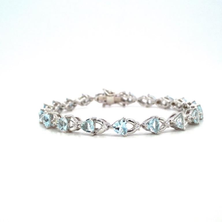 Modern Handmade Aquamarine Zircon Bracelet in 925 Sterling Silver Gift for Mom For Sale